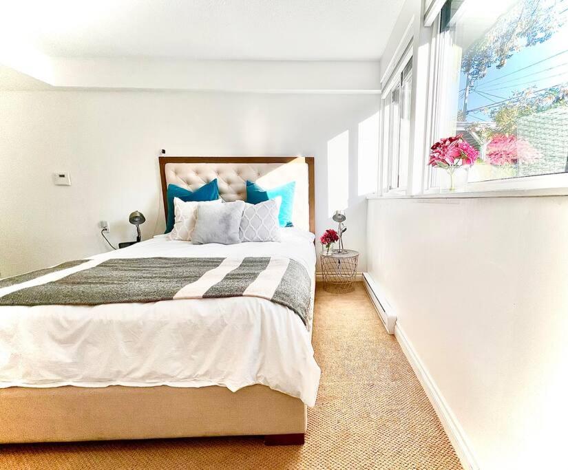 'Canyon Heights' Retreat (Grouse Mountain)