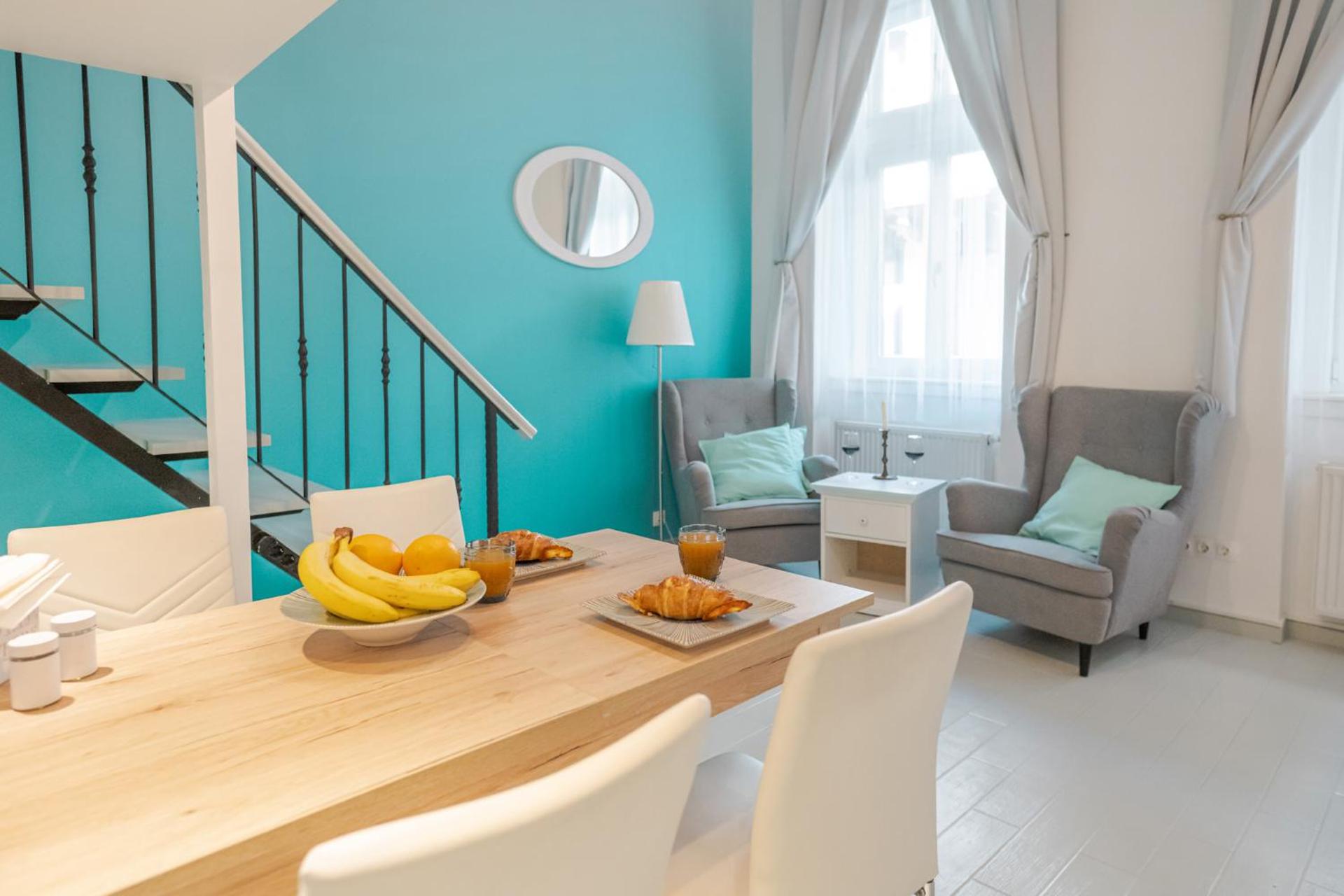 Ombre Apartment with parking option