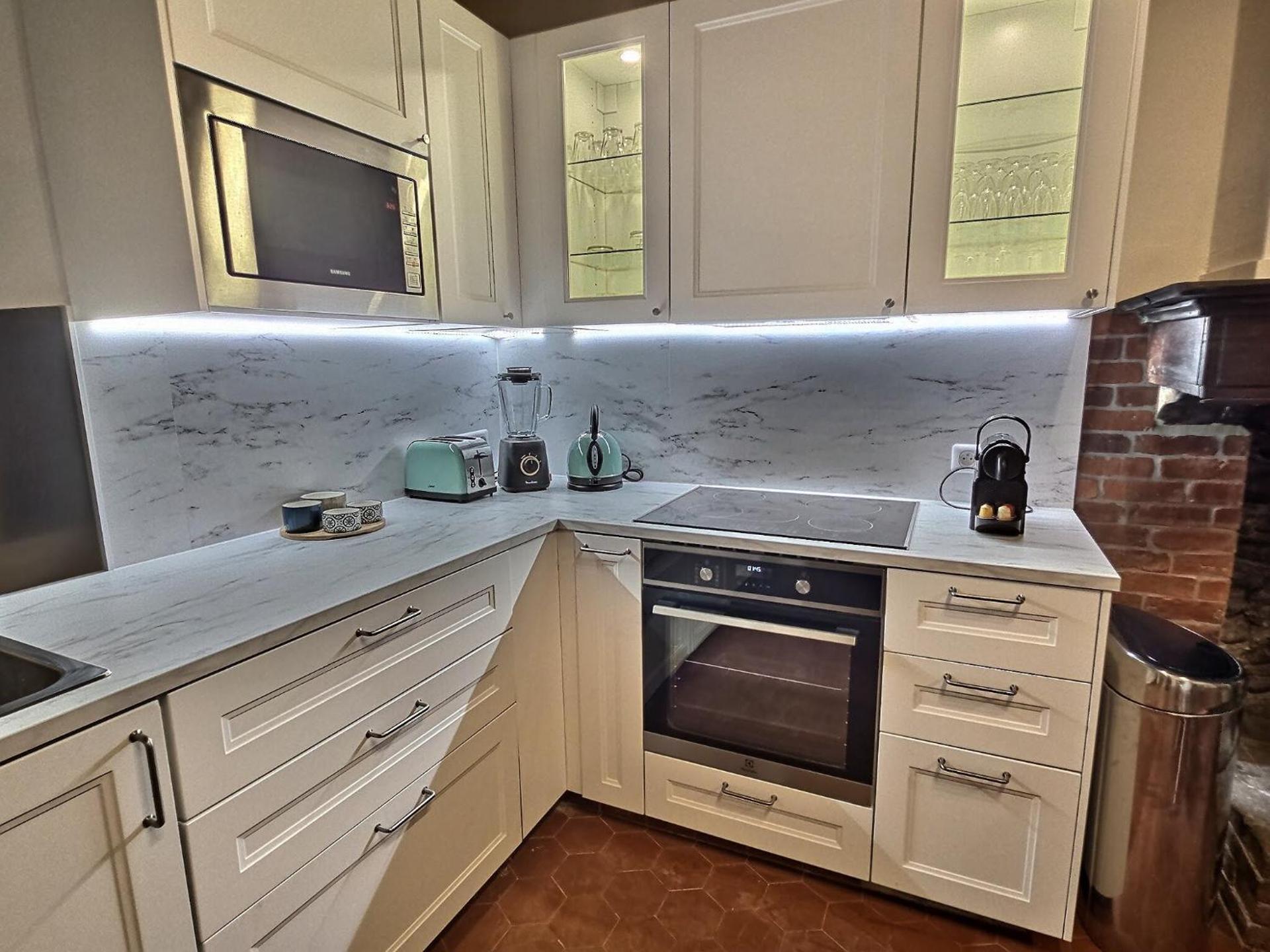 Kitchen or kitchenette