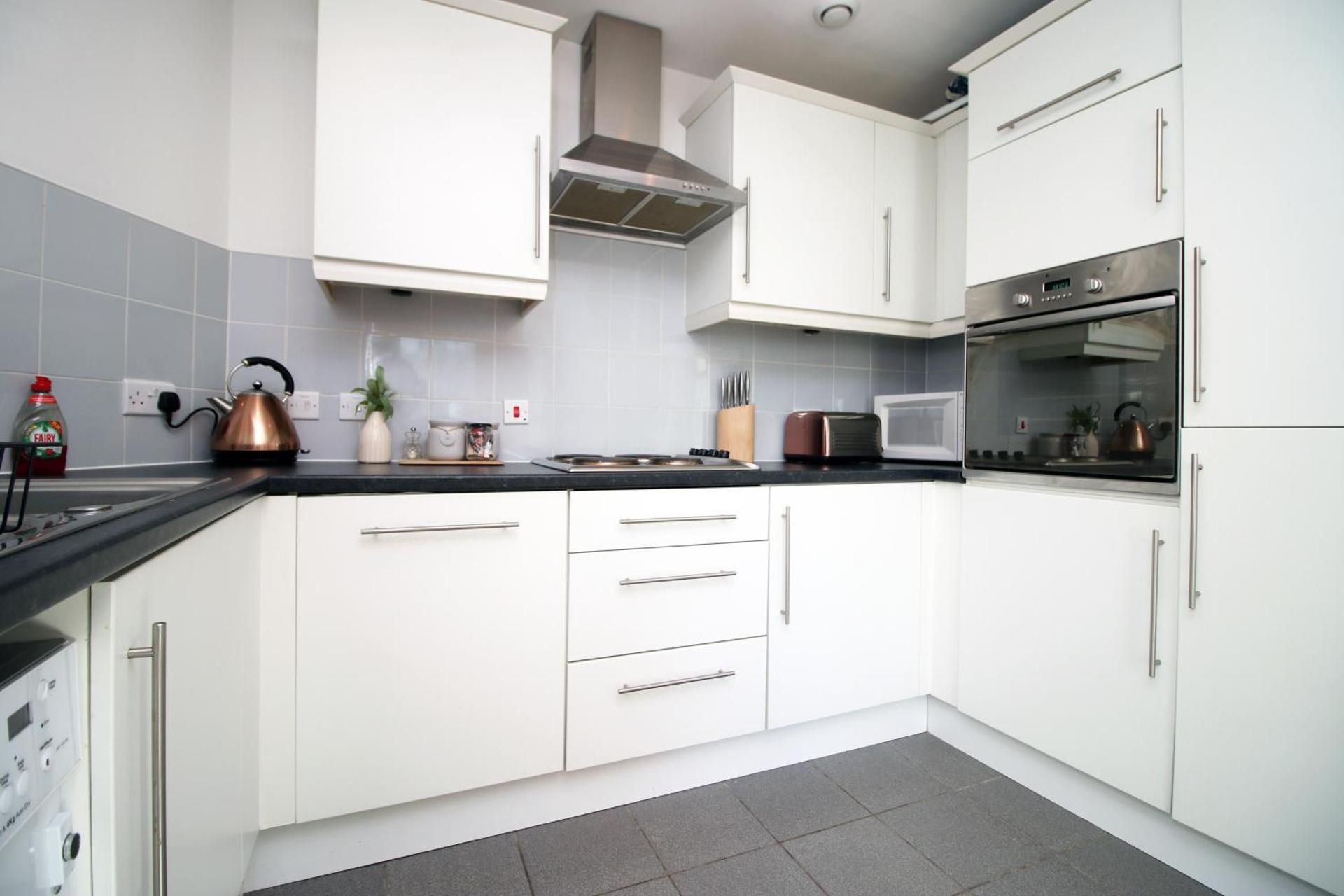 Stylish 2 Bed Flat in HEART of Cardiff City Centre