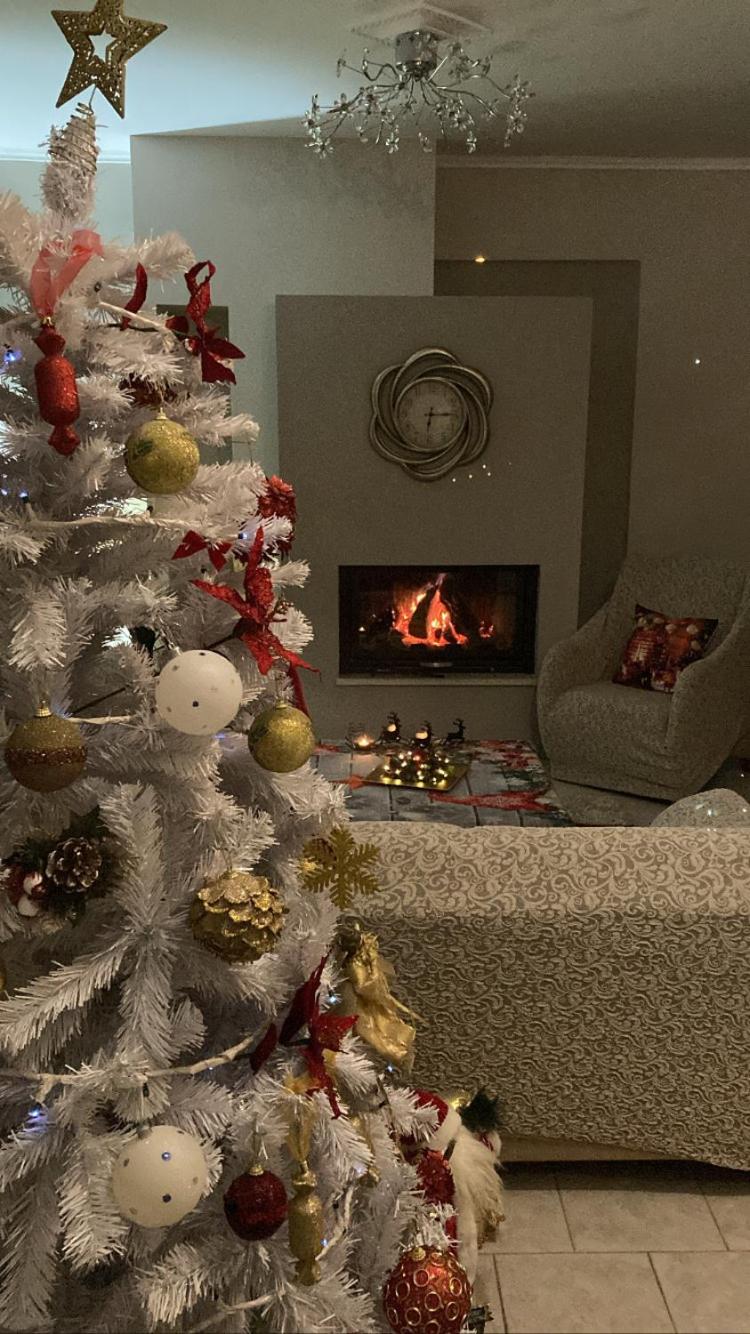 Suzie's House - Road to Loutra Pozar