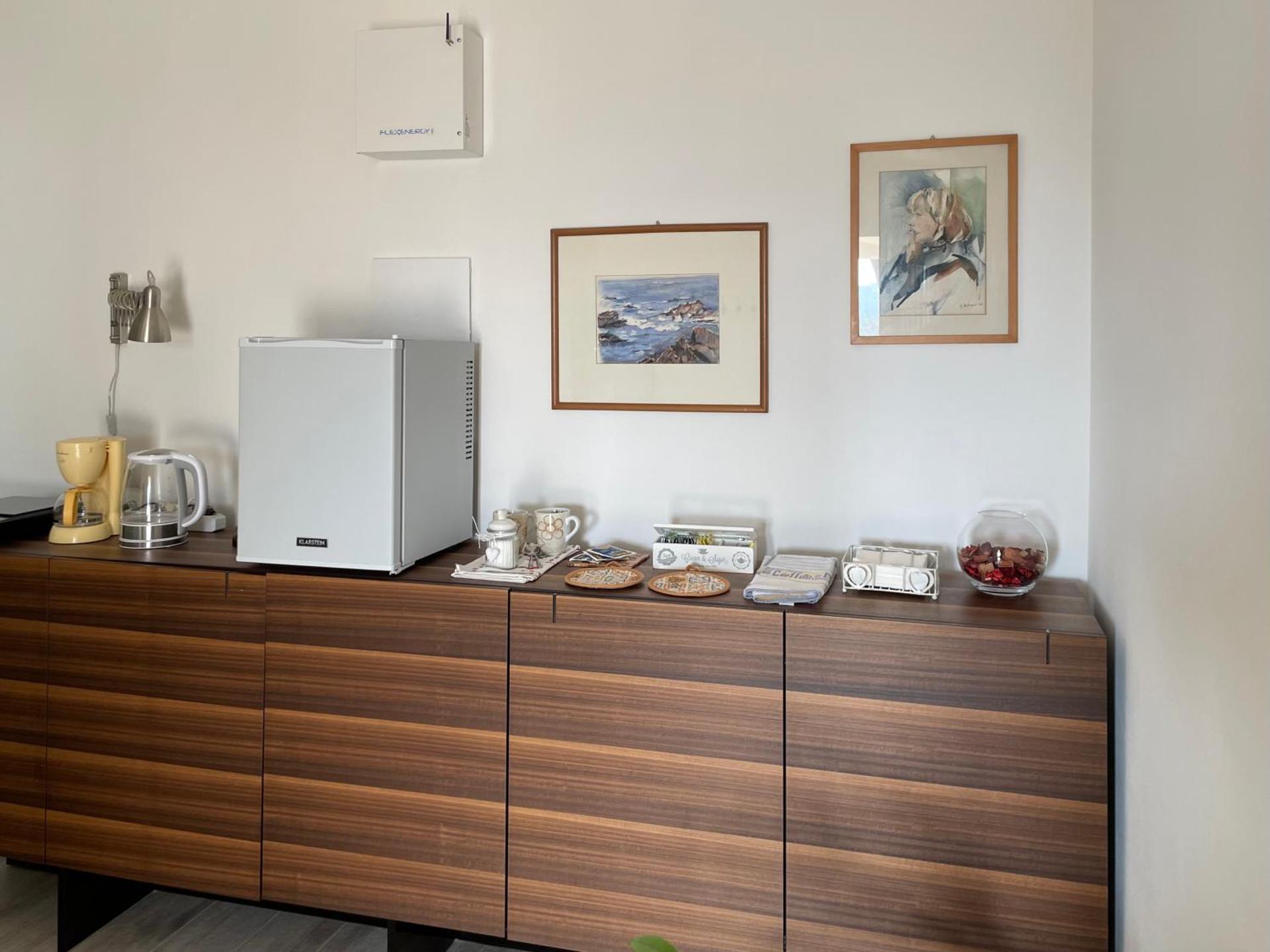 Coffee/tea facilities