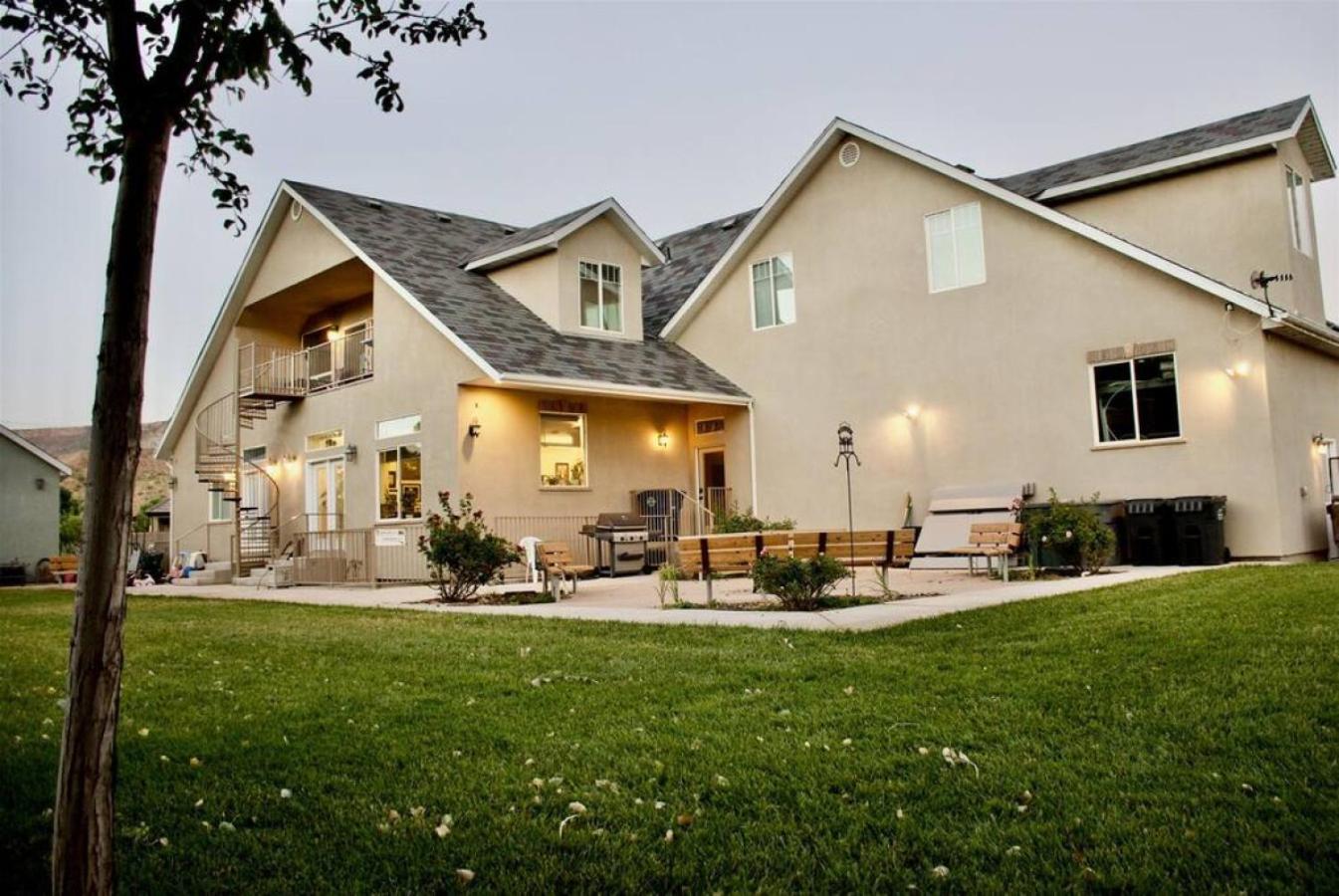 LV4 Large Basement Apartment for Zion Homebase