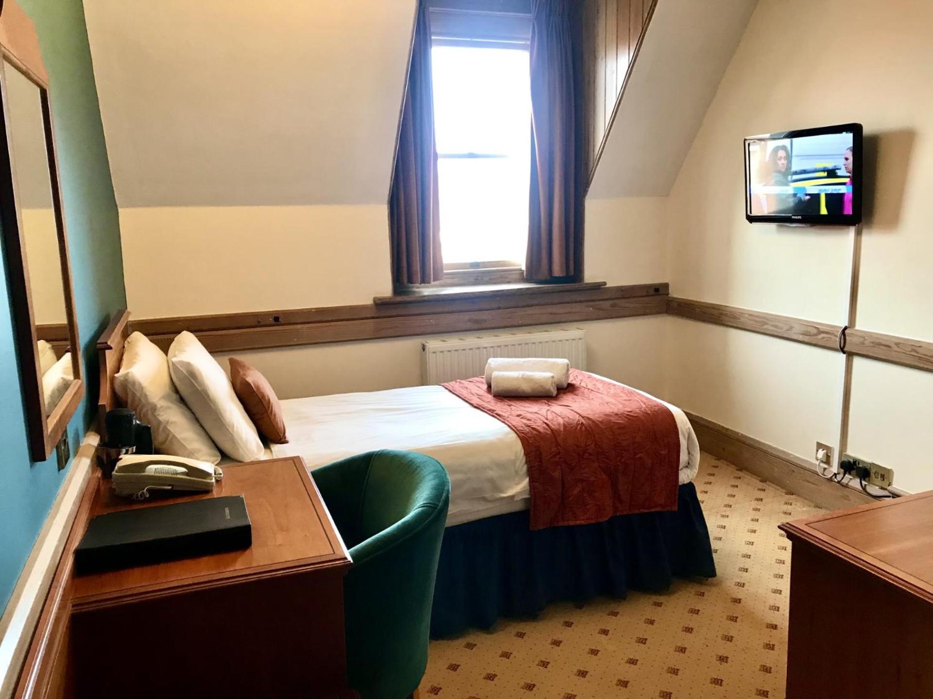 Standard Single Room with Sea View