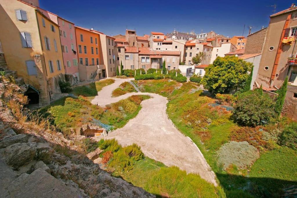 "La Lumineuse"-Meublé de Tourisme 3 étoiles -Résidence "Les Logis de Béziers"-Garage optionnel-Cœur de ville-Plages à 16km !
