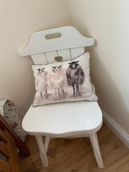 Old Canal-Side Cottage Taff Trail Merthyr Tydfil