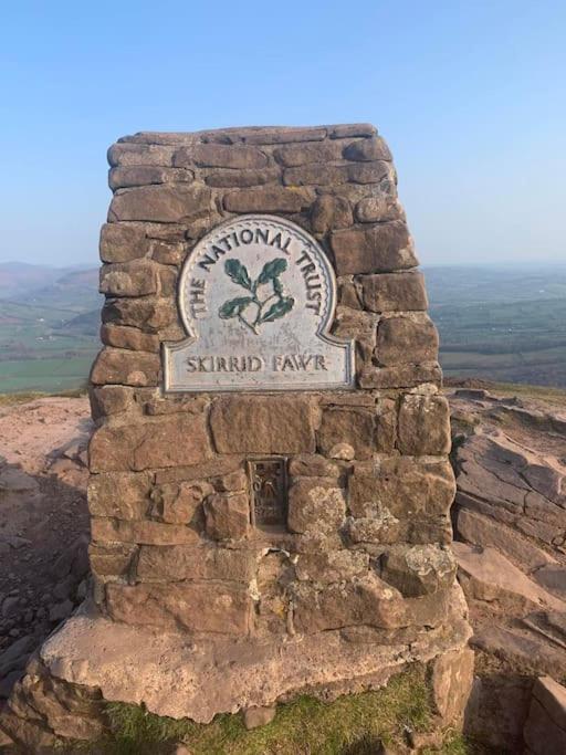 Old Canal-Side Cottage Taff Trail Merthyr Tydfil