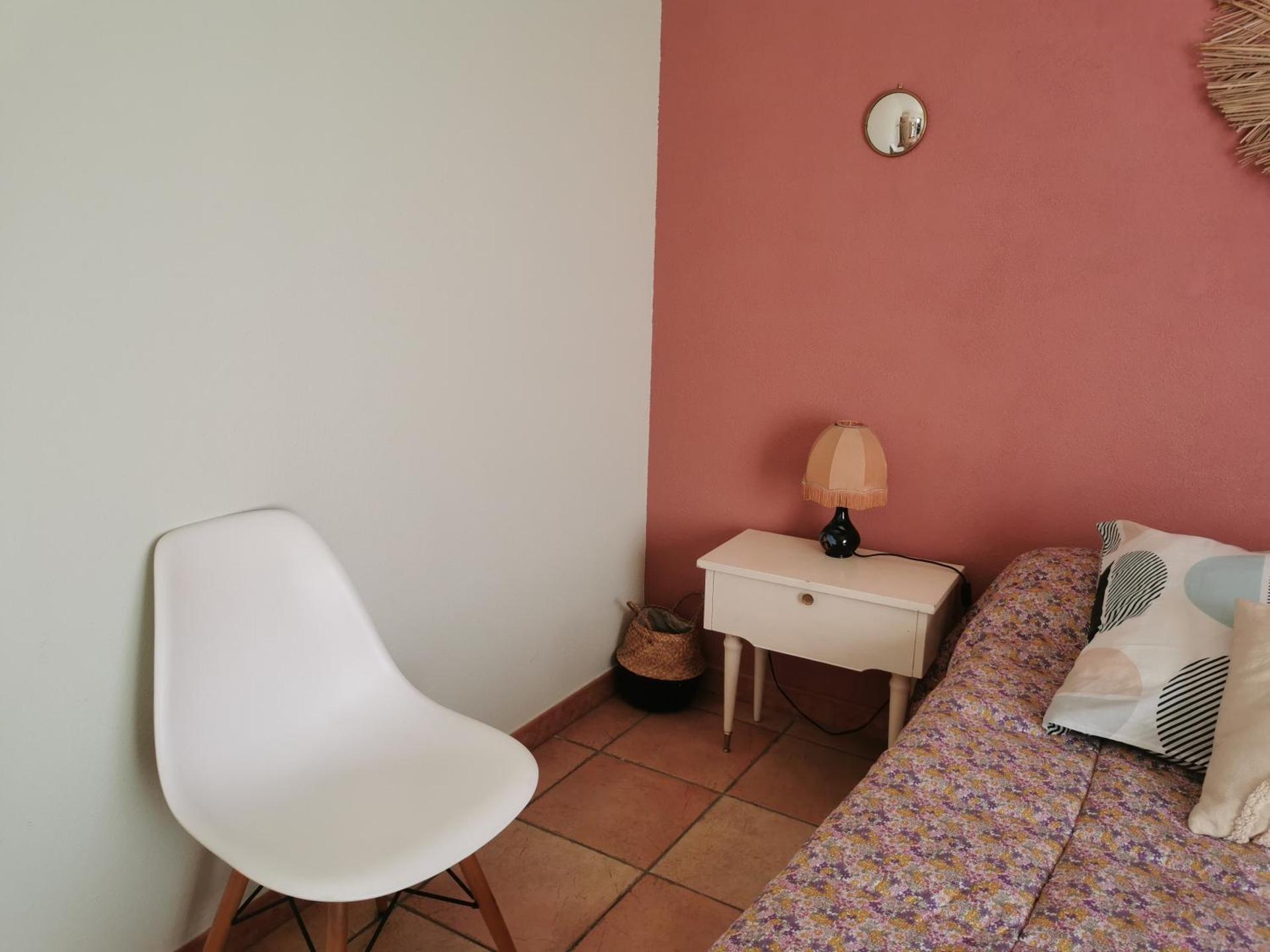 Chambre privée cosy, salle de bain et terrasse