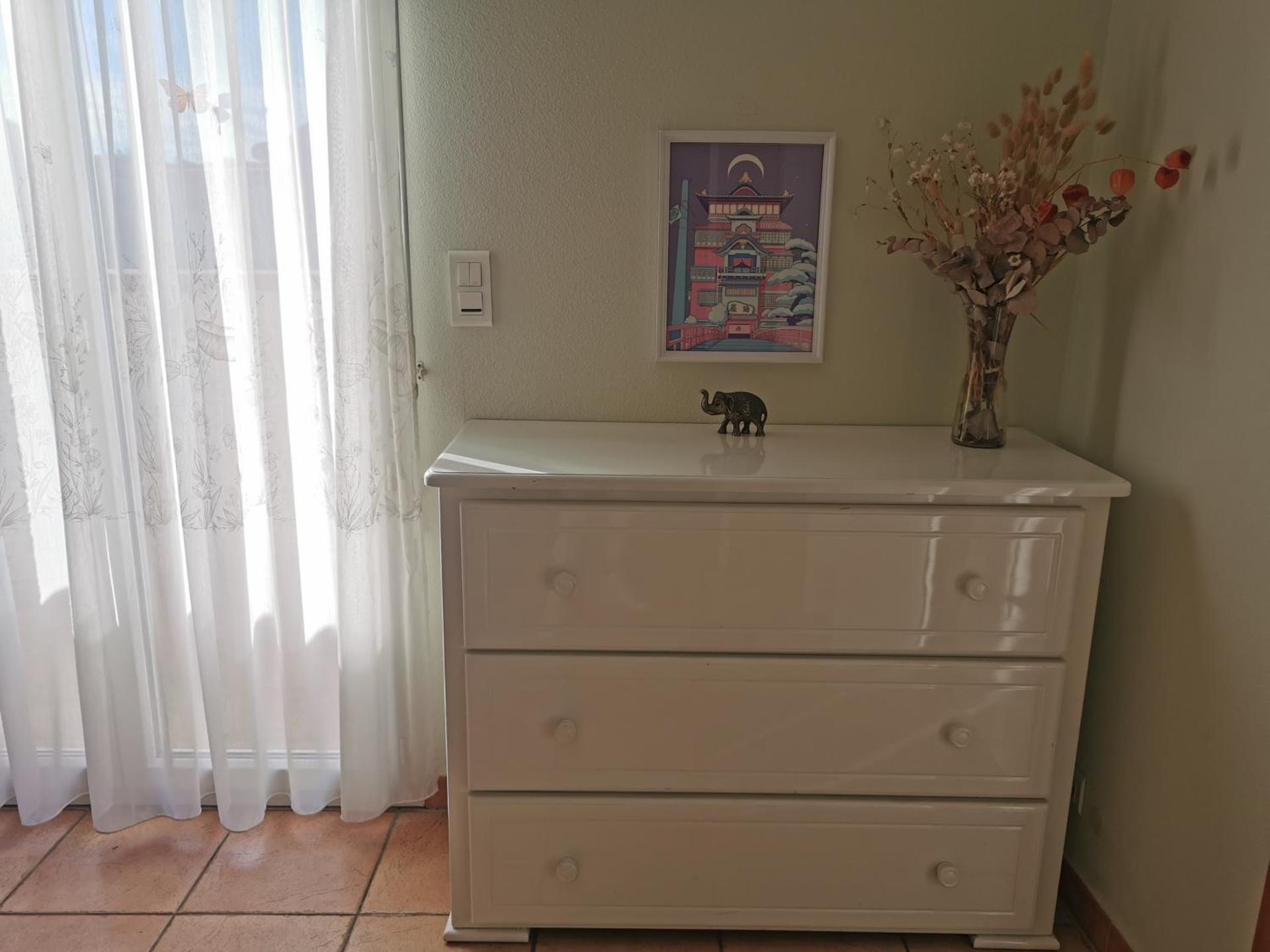 Chambre privée cosy, salle de bain et terrasse