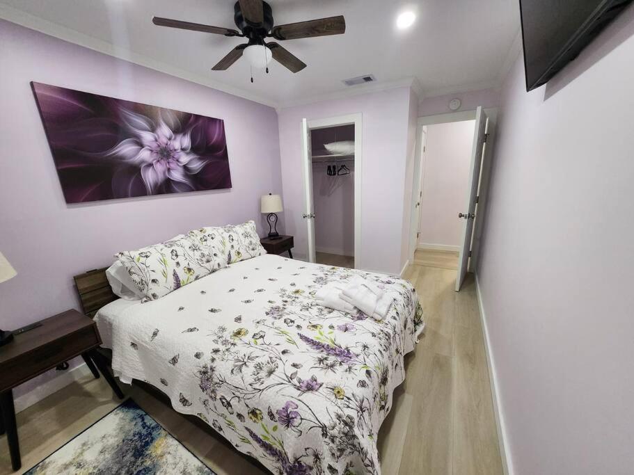 Modern Island Serenity!-Pet-Friendly villa