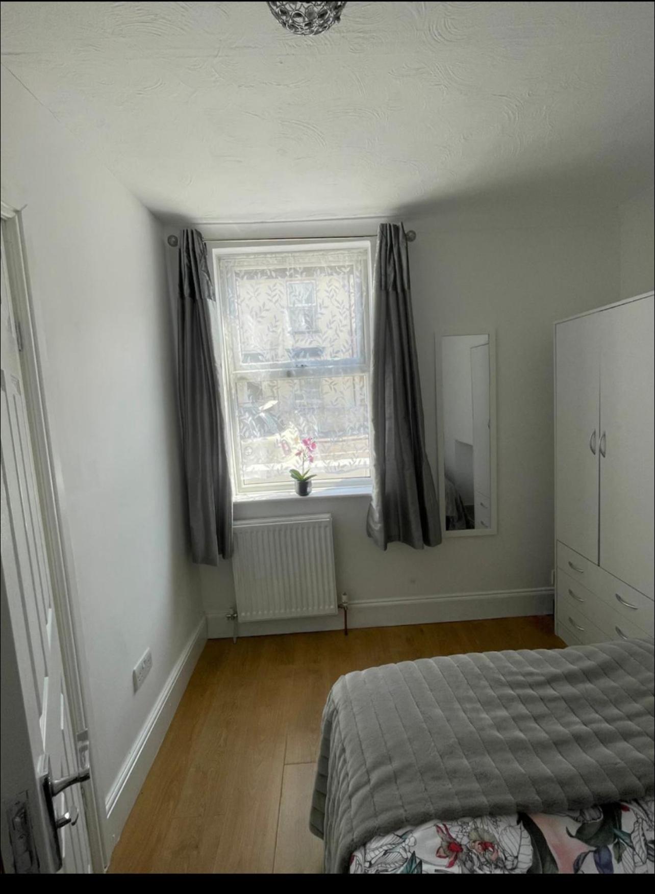 Samarlon Home Saxton