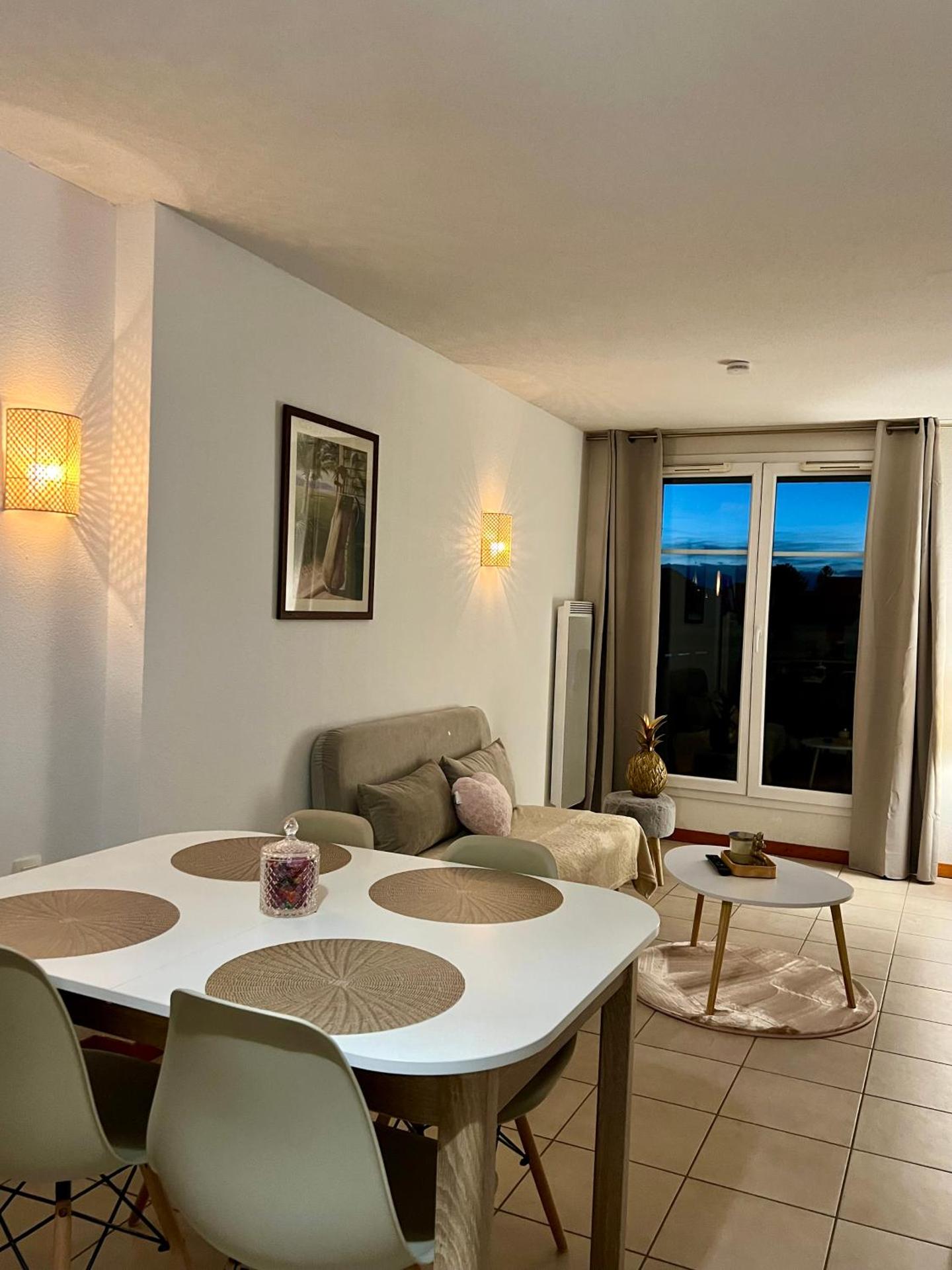 Chez Suzette-Résidence-Piscine-Sauna