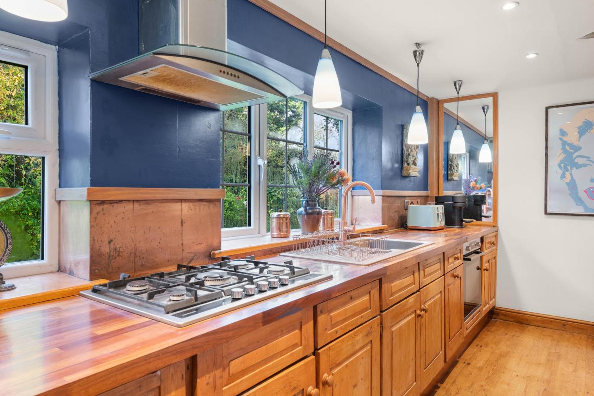 Country House with 7 bedrooms and 3 buildings