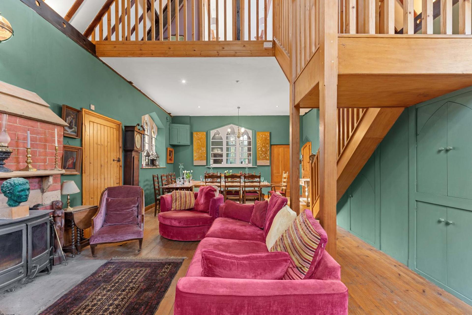 Country House with 7 bedrooms and 3 buildings