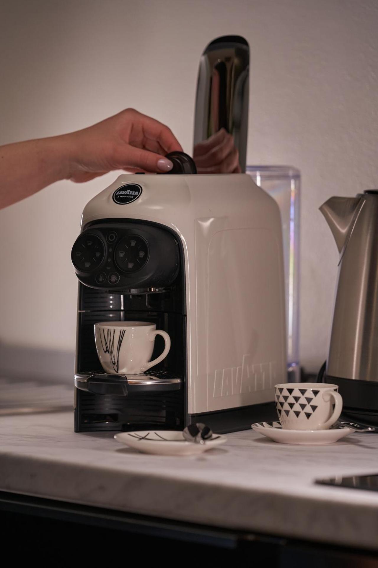 Coffee/tea facilities