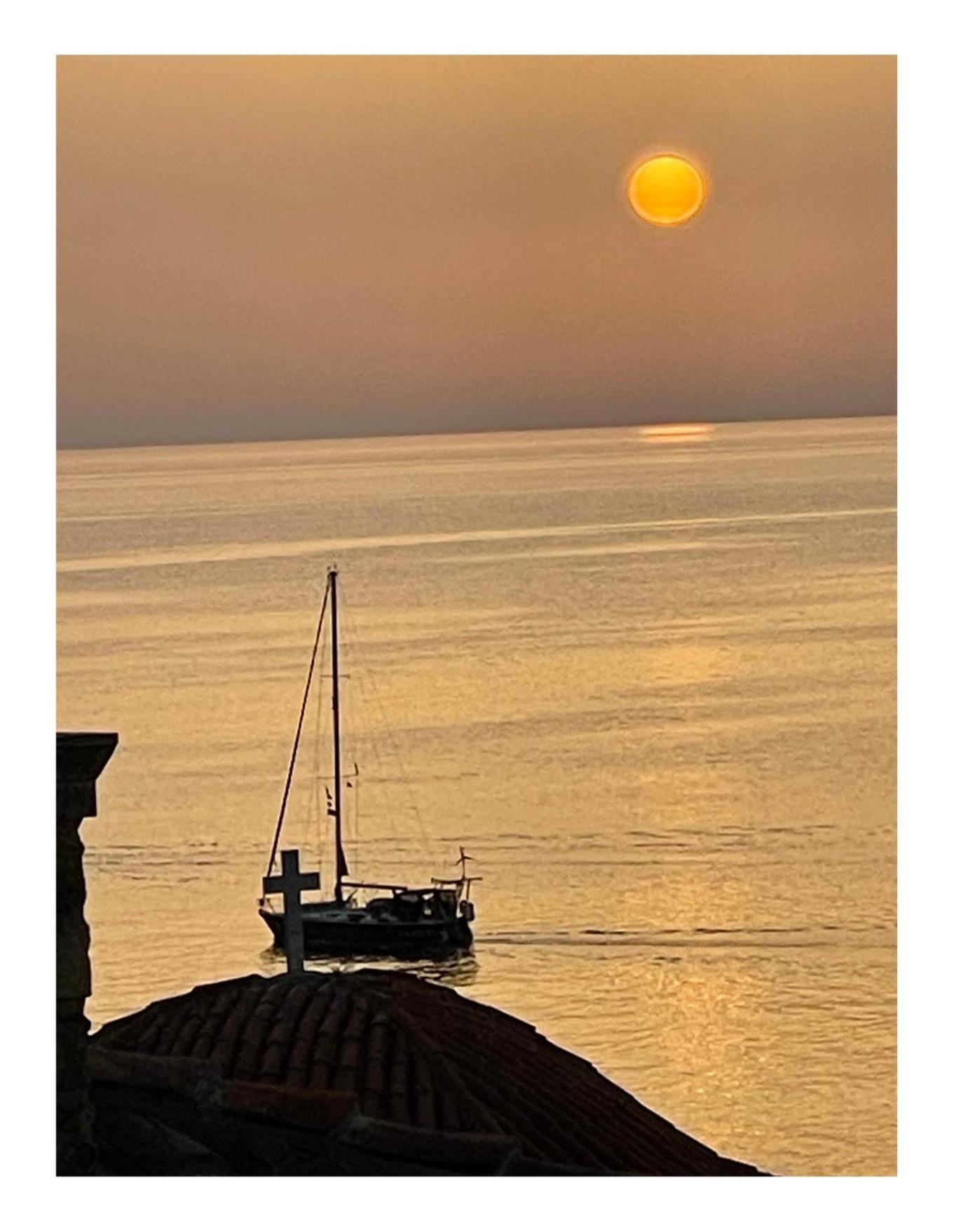 Daphne superior castle suite