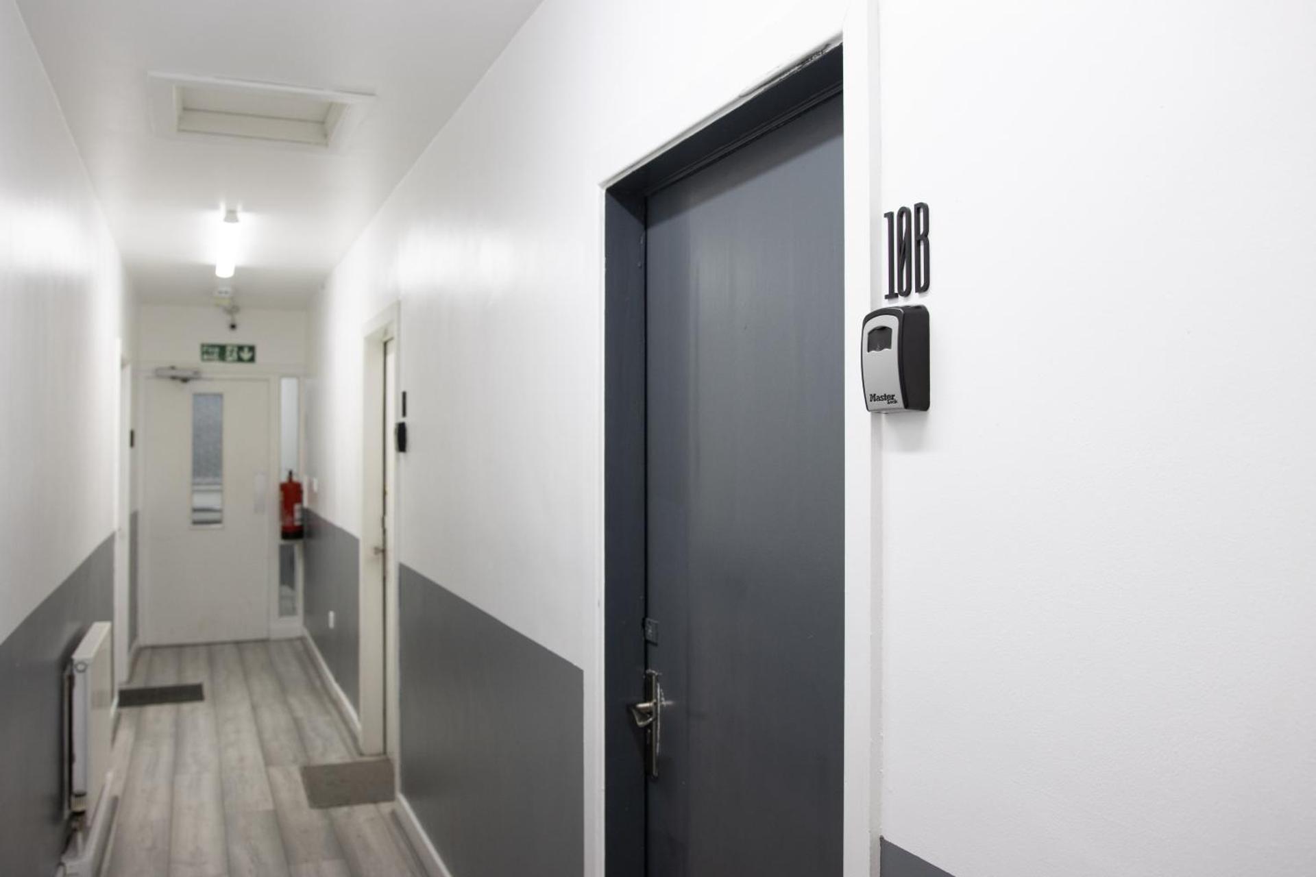 Hills View Apartments