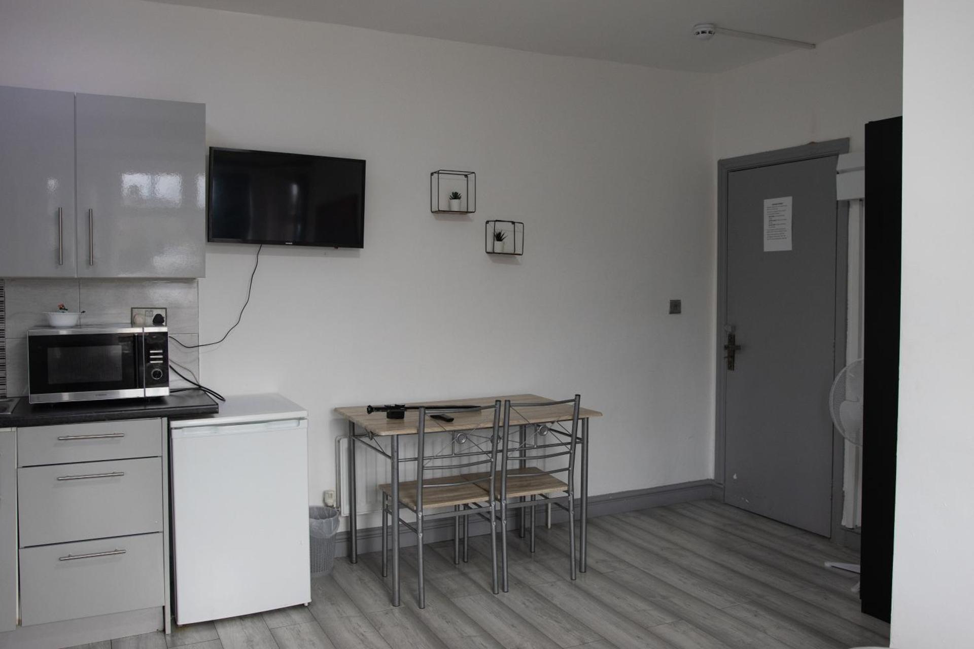 Hills View Apartments