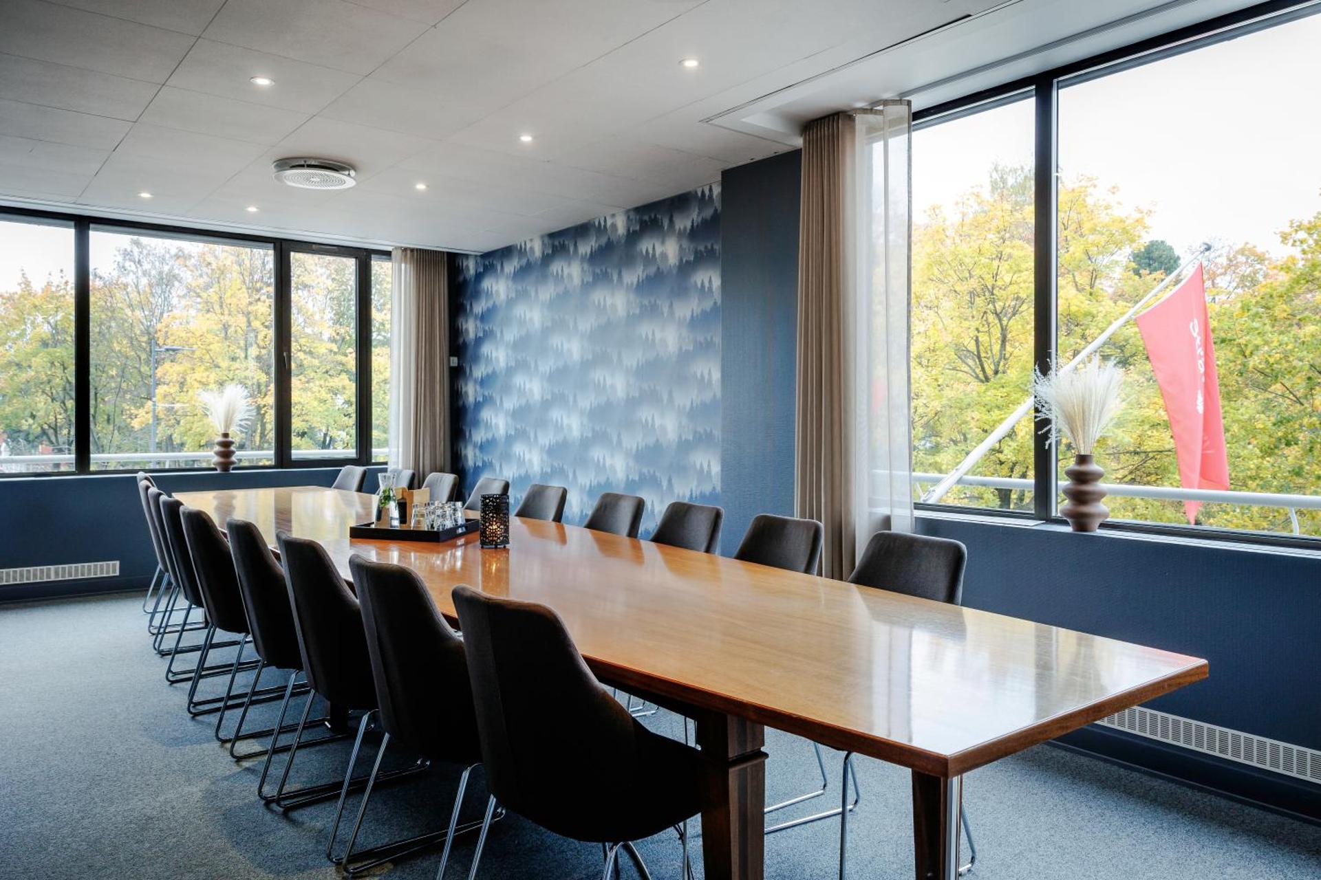 Meeting/conference room