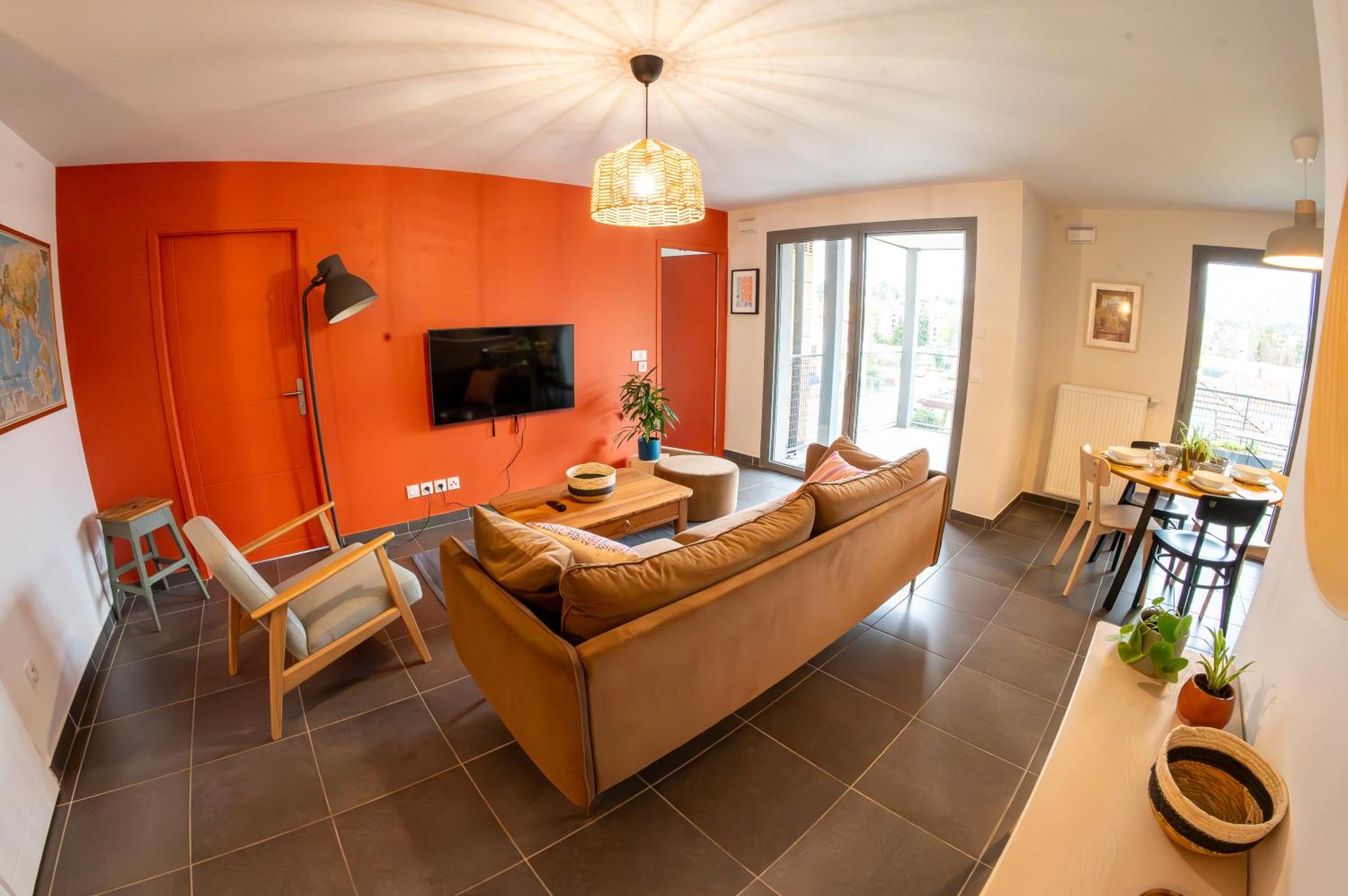 Communal lounge/ TV room