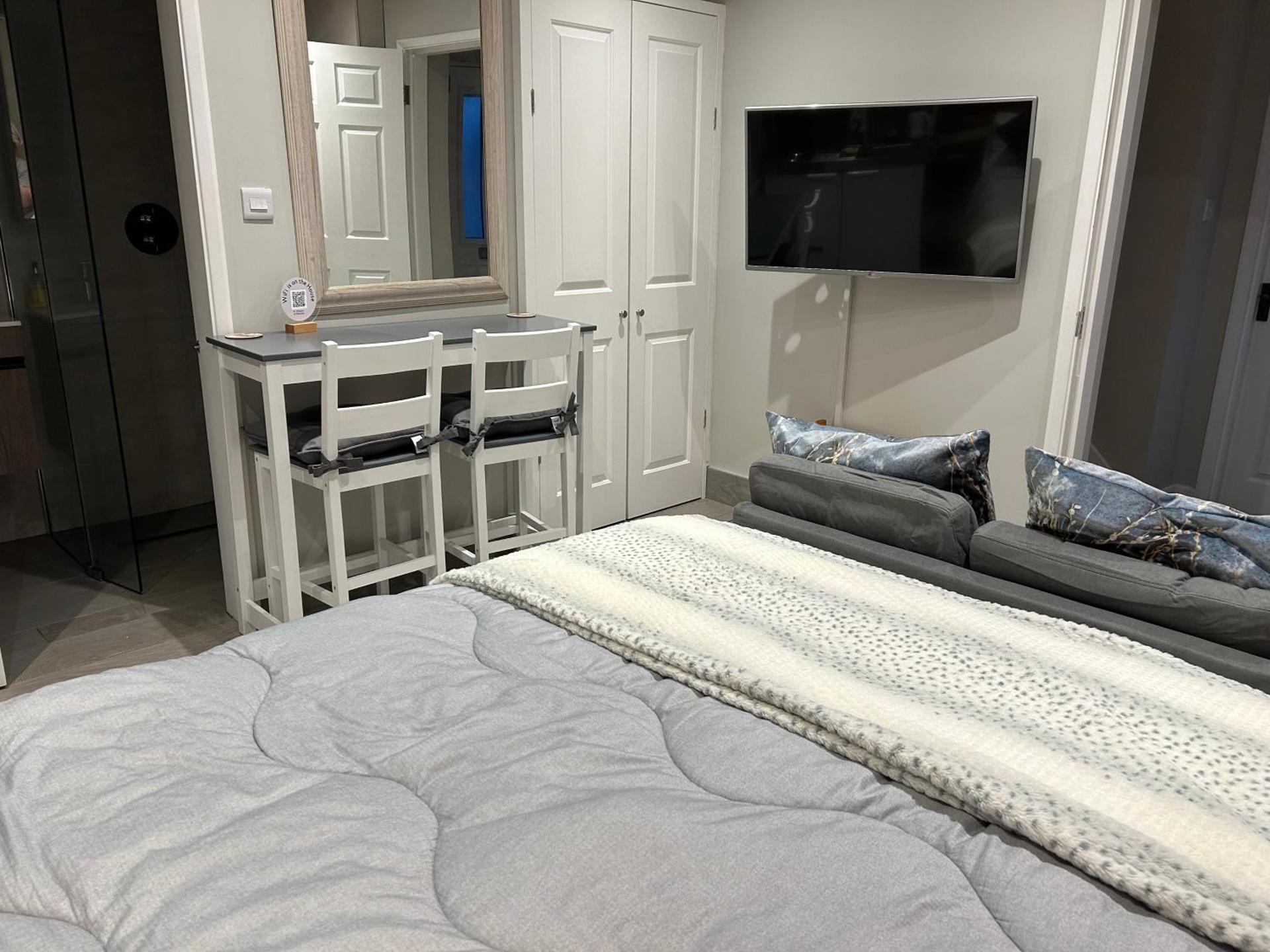 Arlington - private room and en-suite