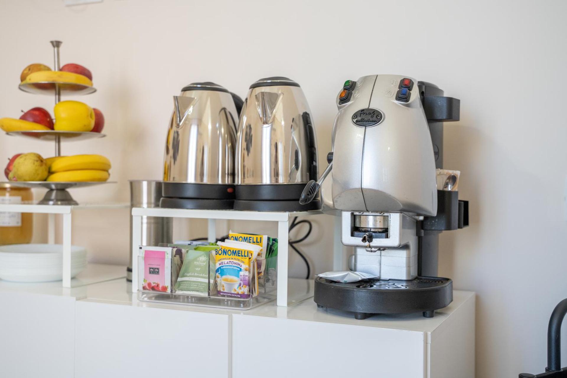 Coffee/tea facilities