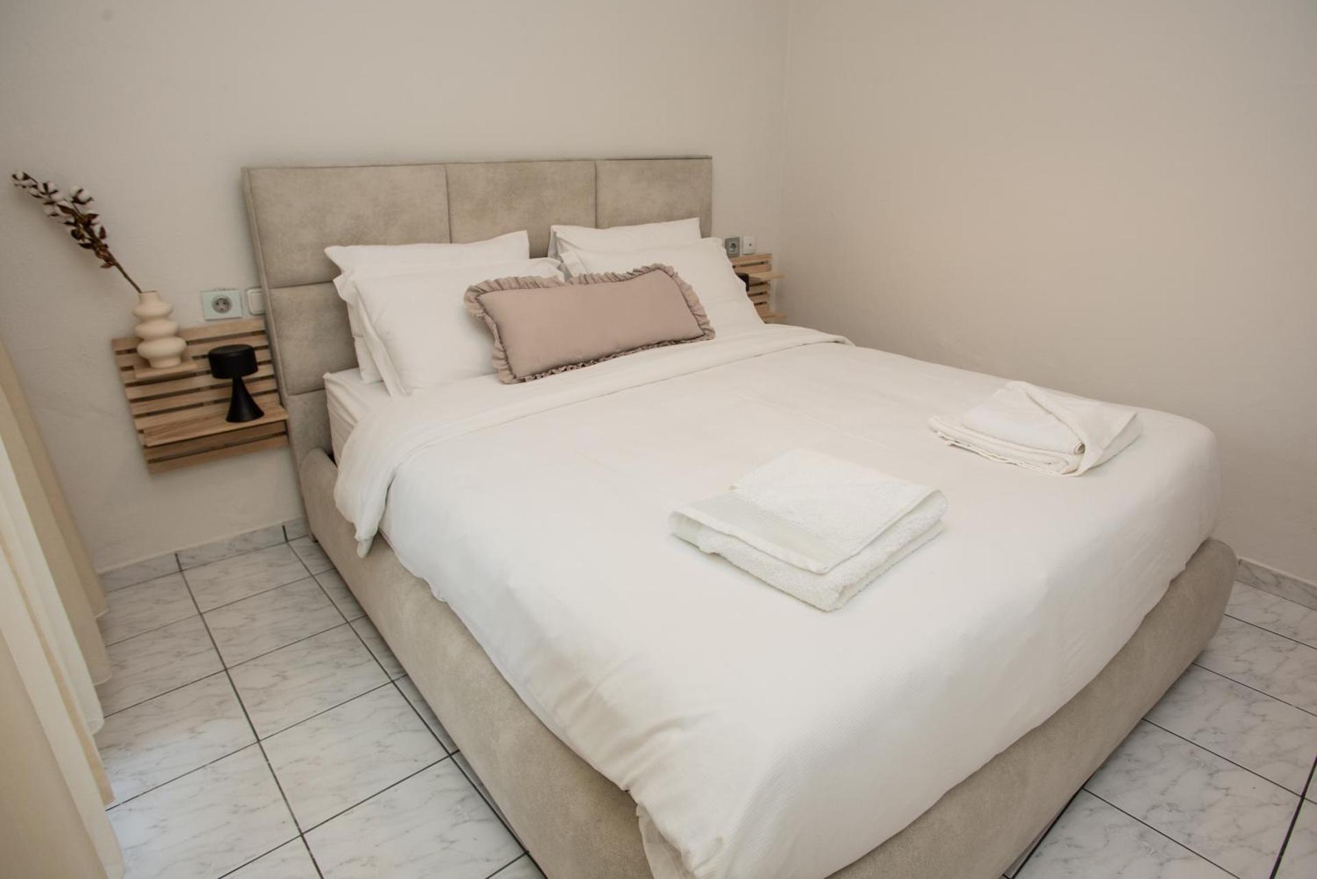 Downtown apartment/Anavros Rooms