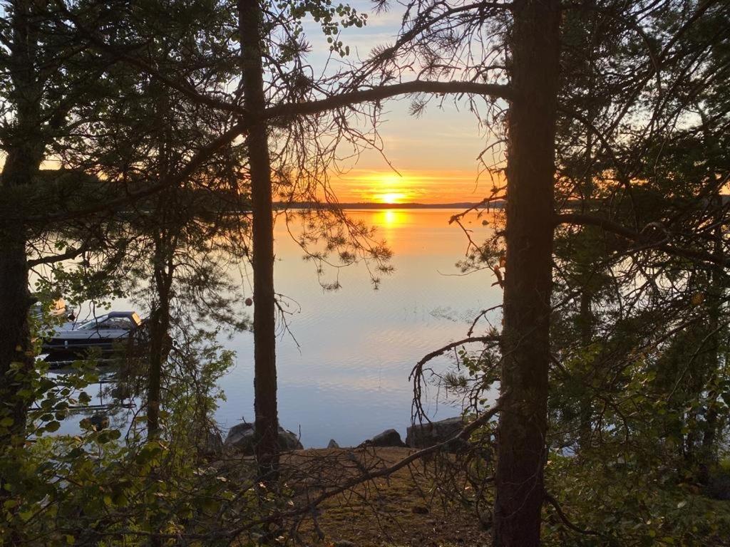 Peaceful holiday apartment with stunning lake view