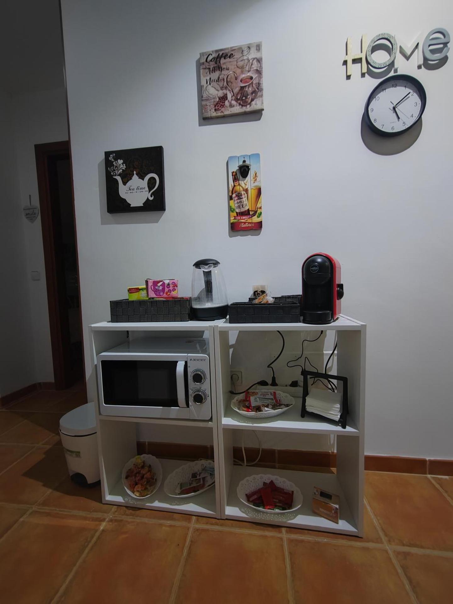 Coffee/tea facilities