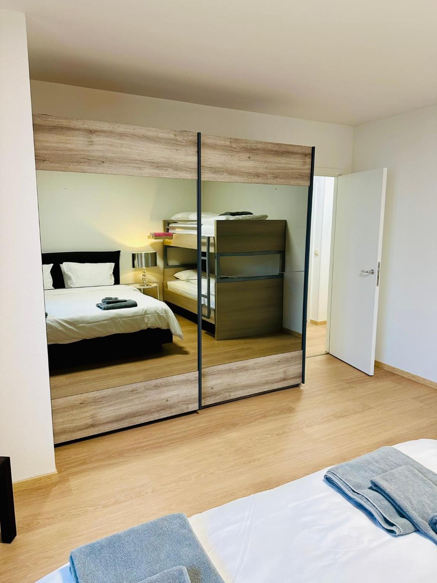 Urbanstay Suites Grand Place Luxury Apartment