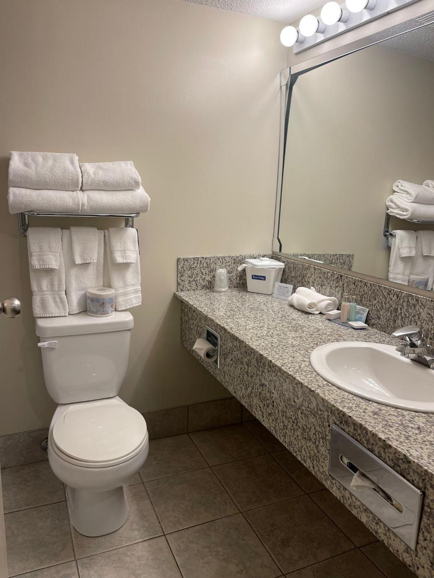 Deluxe Room - Non-Smoking