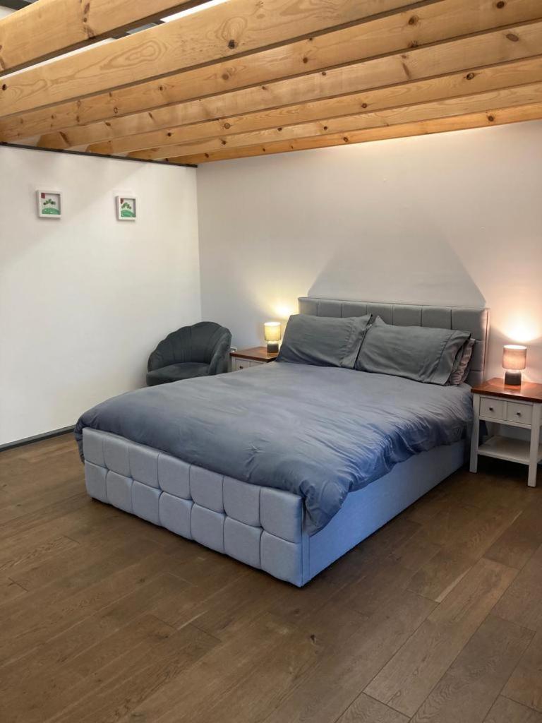 The Bolt Hole - Looe.