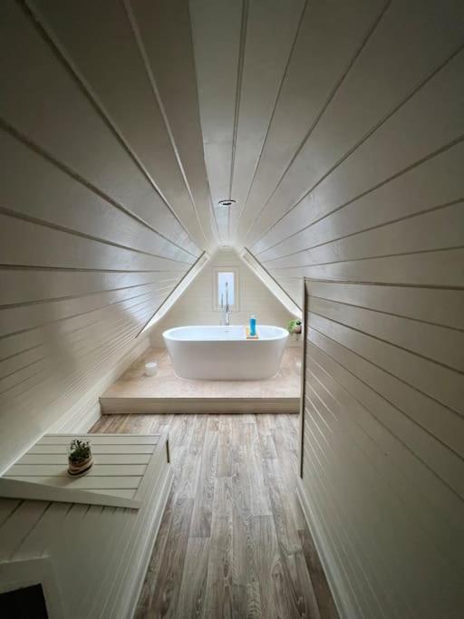 Charming 2 bedroom property