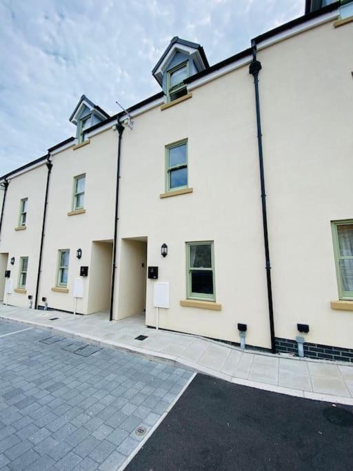 Luxurious Beach House Chesil Beach. Sleeps 6