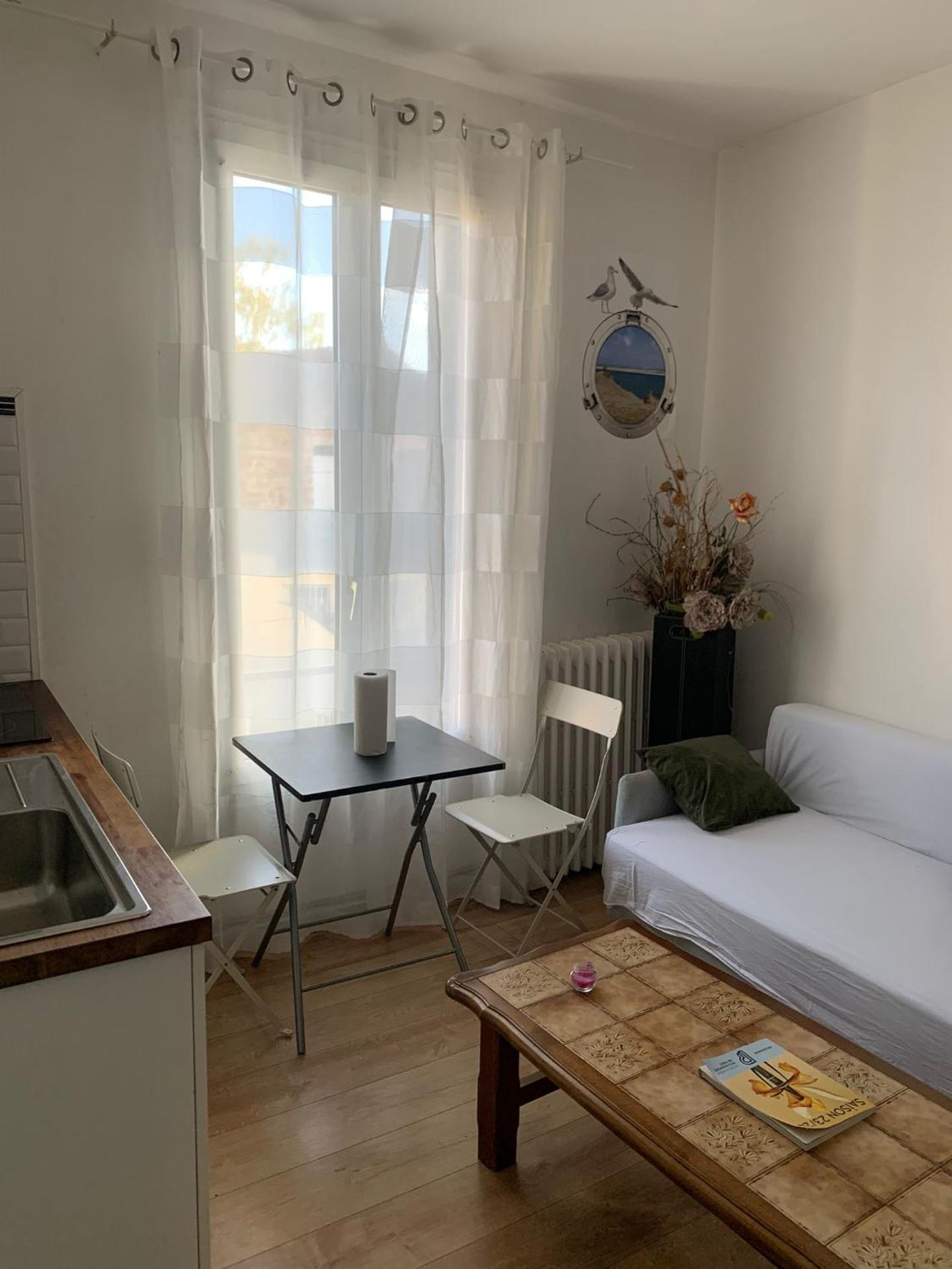 3 Hebergements à 5 minutes de Paris et 30 MN Stade de France