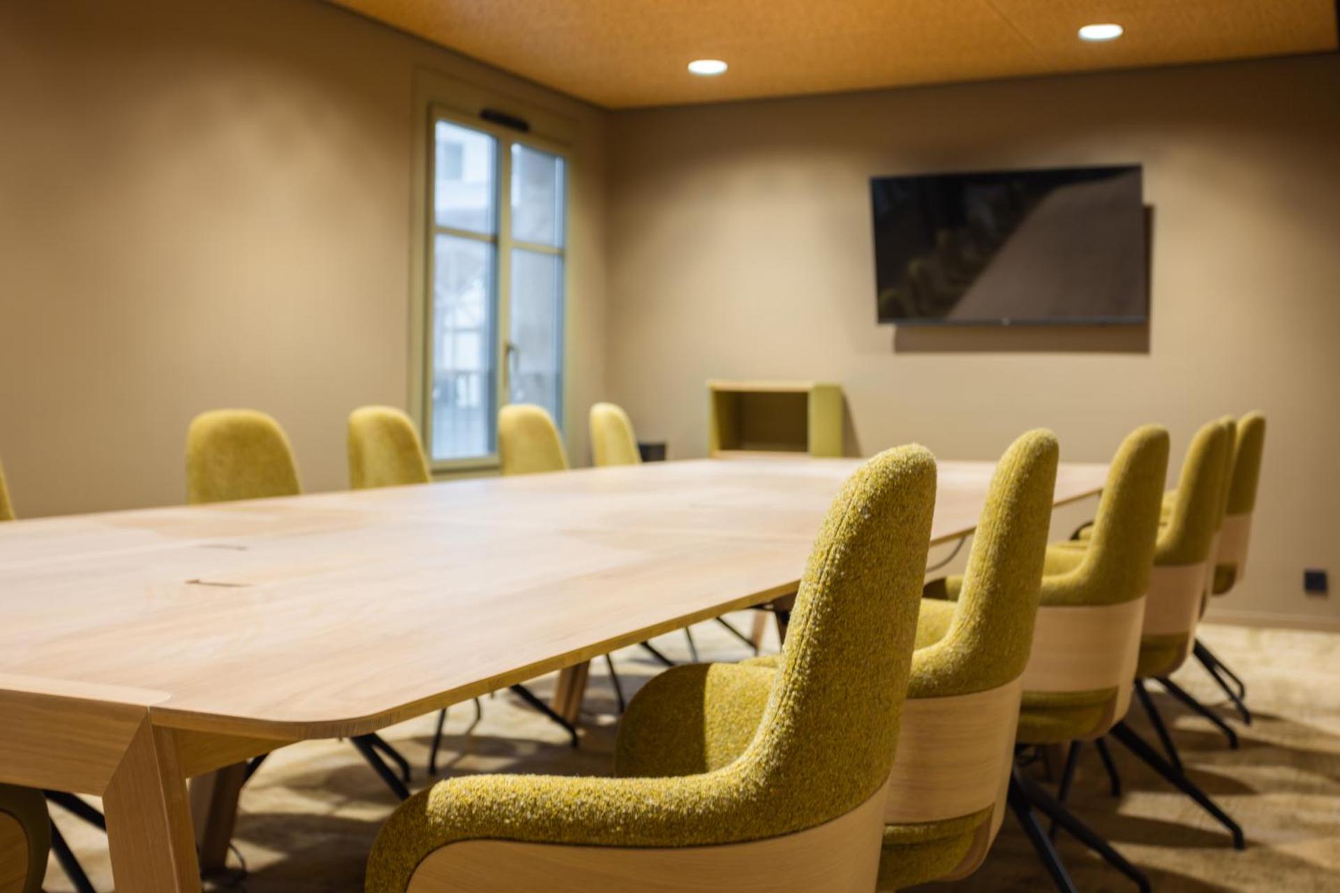 Meeting/conference room