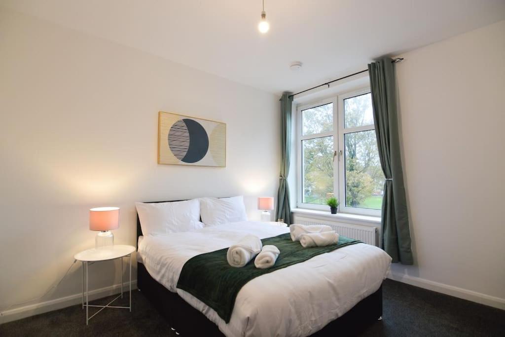 Contemporary 3 Bedroom Flat