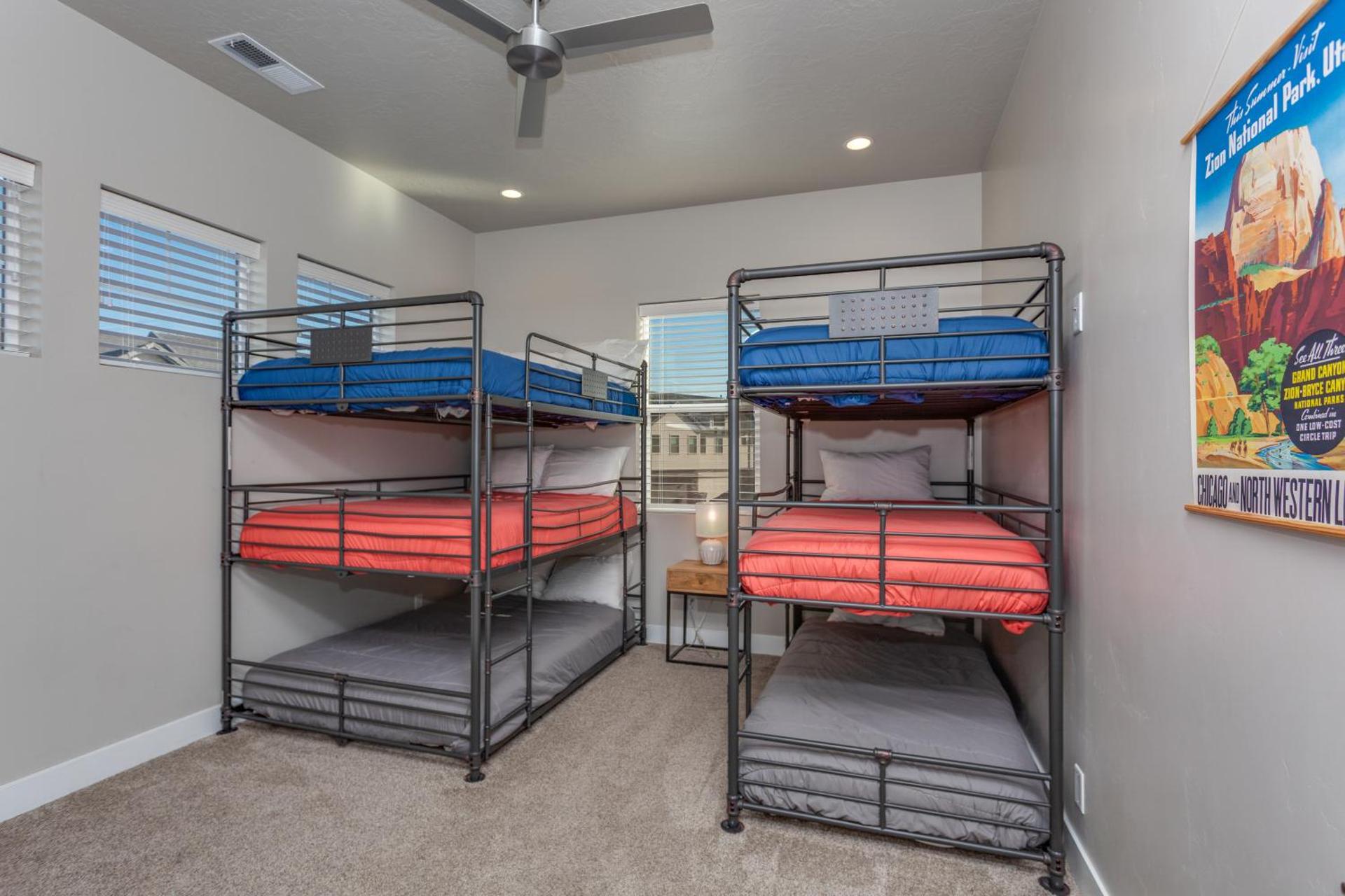 Ocotillo Springs 18 Sleeps 23, Community Pool and Hot Tub, Beautiful View of Ocotillo Springs Amenities