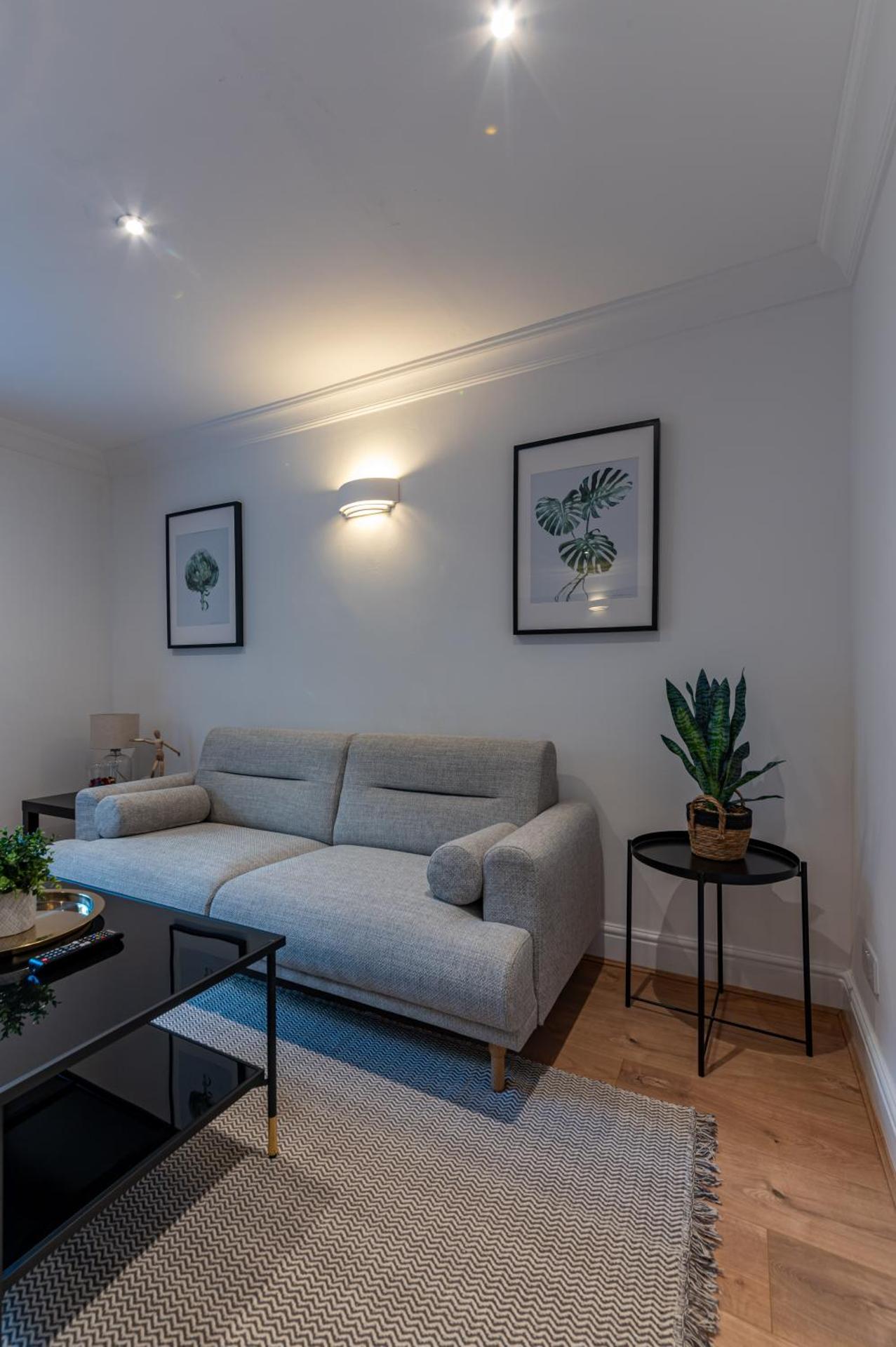 St John's Wood Retreat - 3BR - FREE Parking - Family Friendly