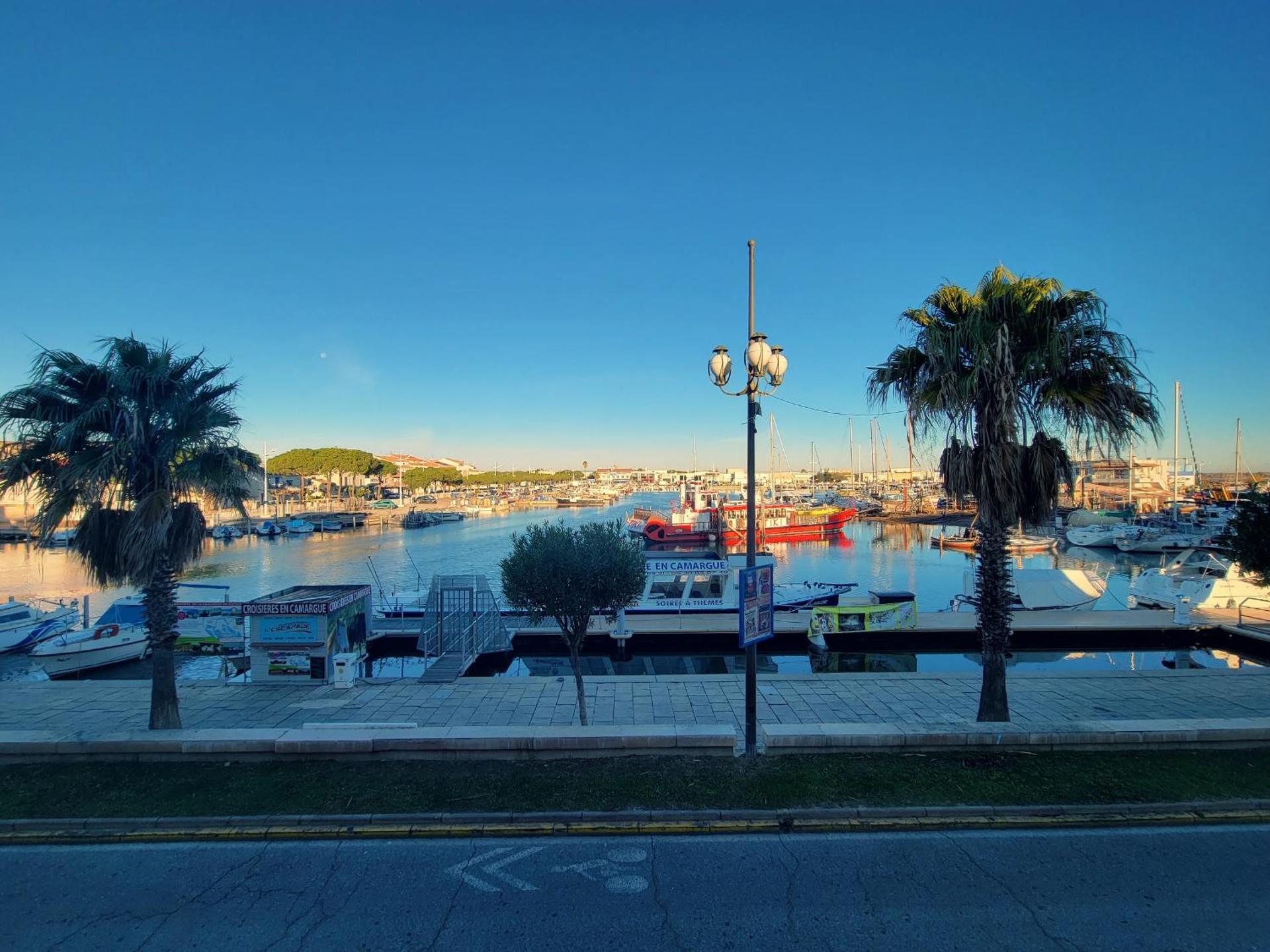 Studio cabine vue port