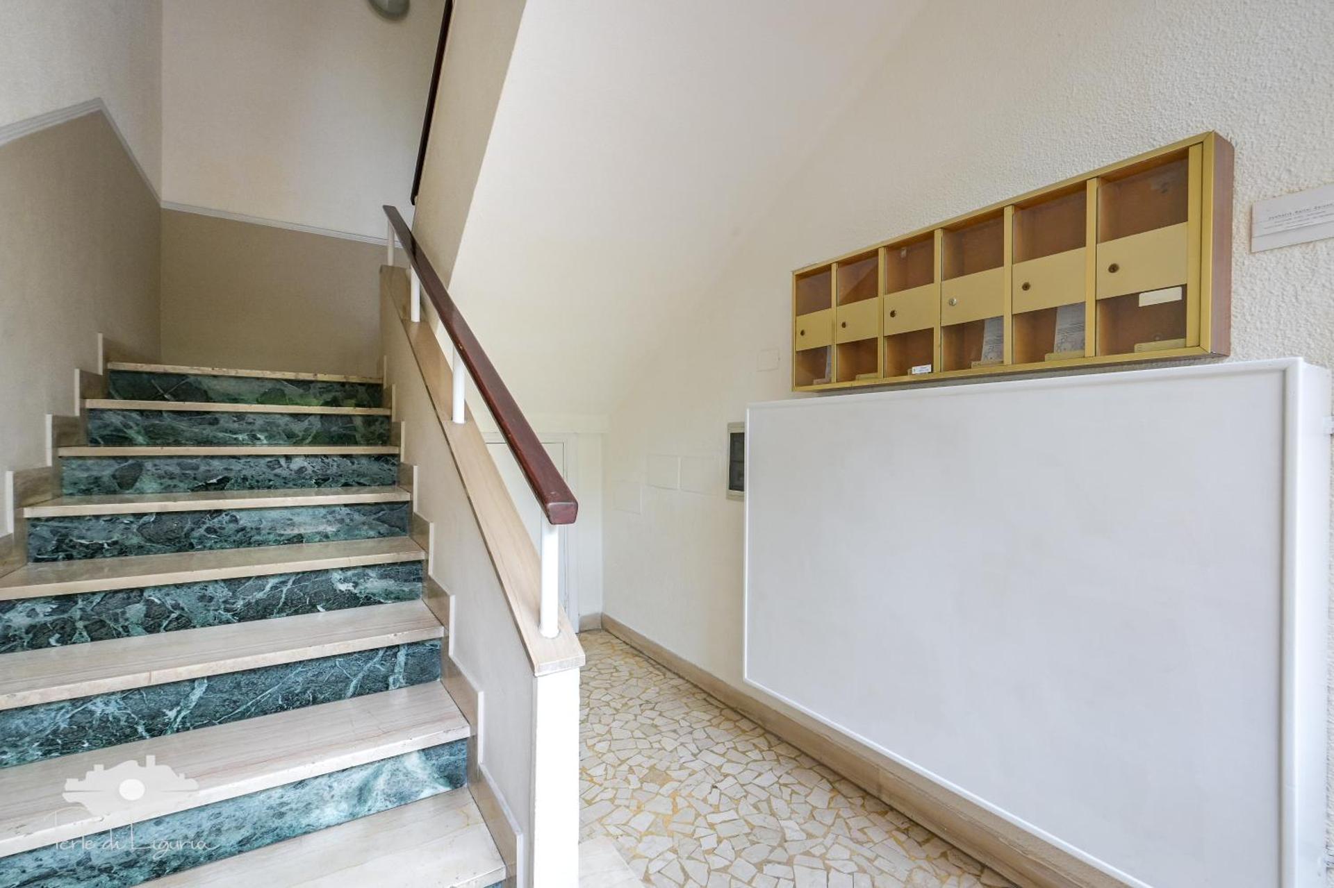 UNA FINESTRA SUL MARE