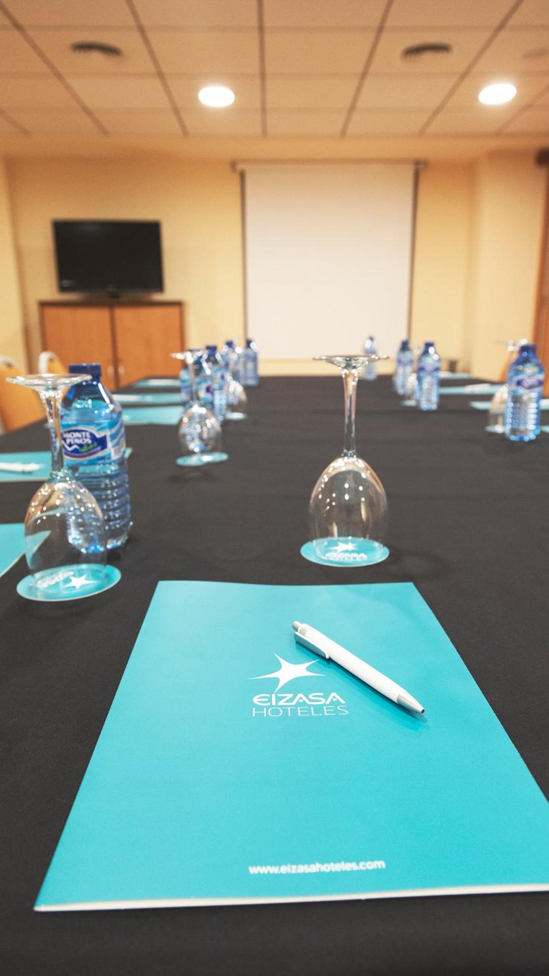 Meeting/conference room