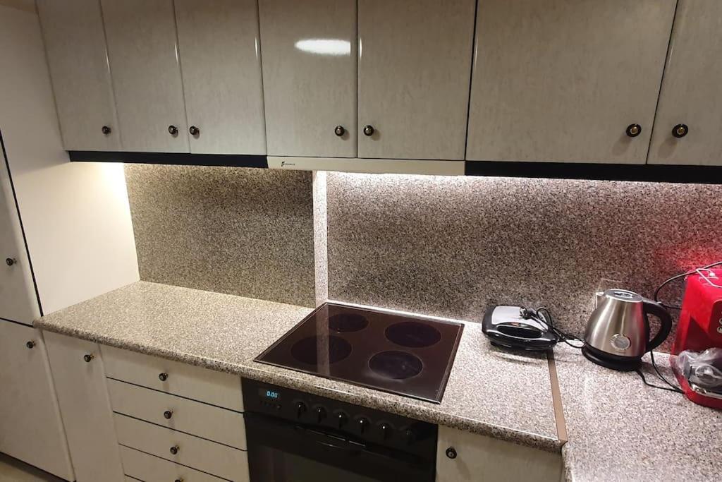 Seaside Beauty 5 min Vouliagmeni Beach