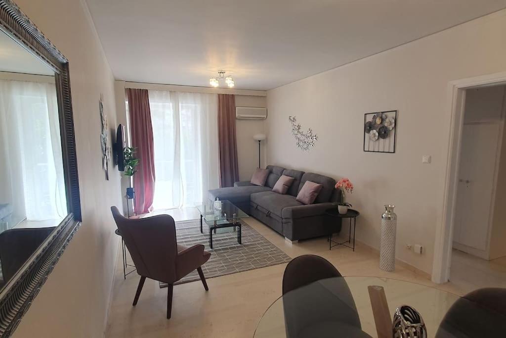 Seaside Beauty 5 min Vouliagmeni Beach