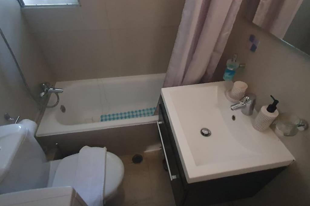 Seaside Beauty 5 min Vouliagmeni Beach