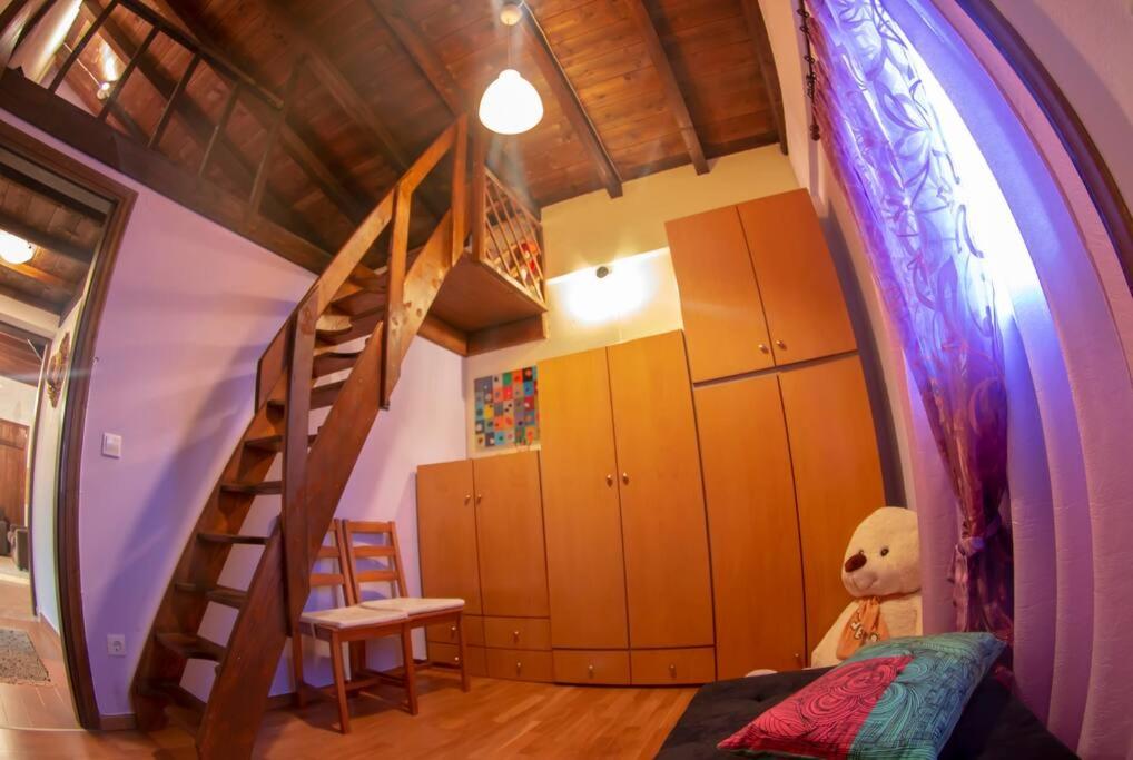 Το σπίτι στο αγρόκτημα