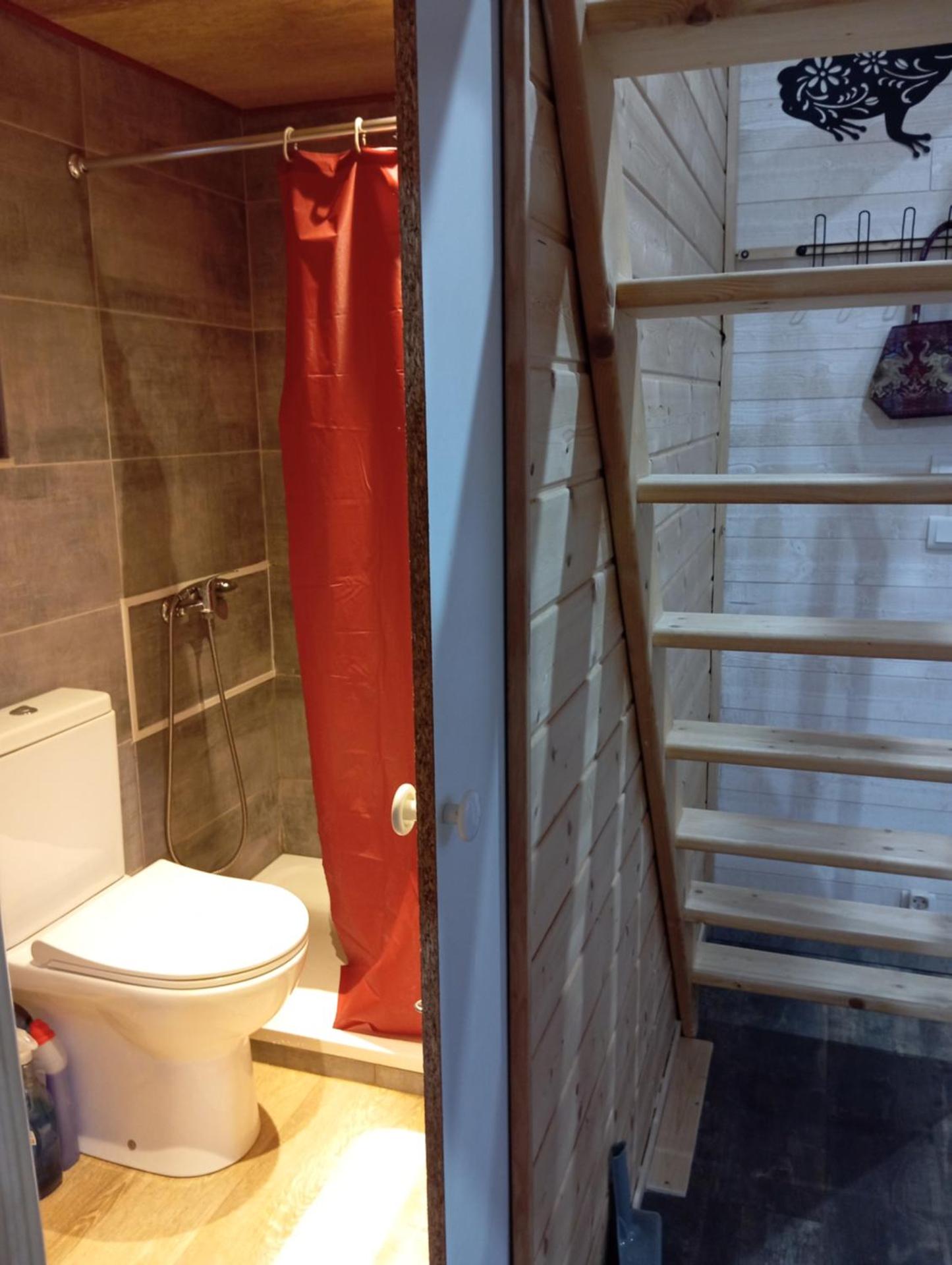 La p'tite maison bois du hérisson