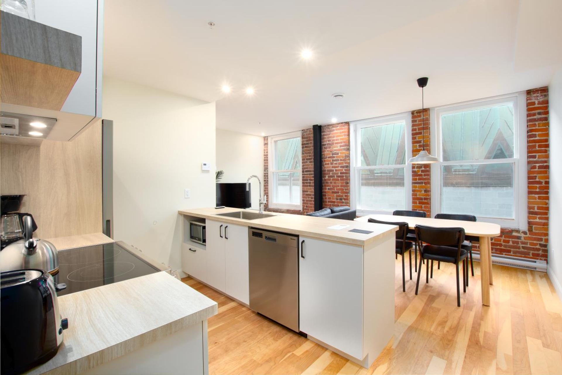 Kitchen or kitchenette