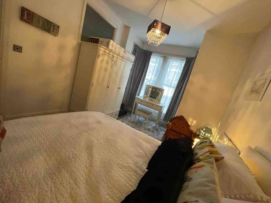 One/Two Bedroom Apartment Close to Sea & Centre