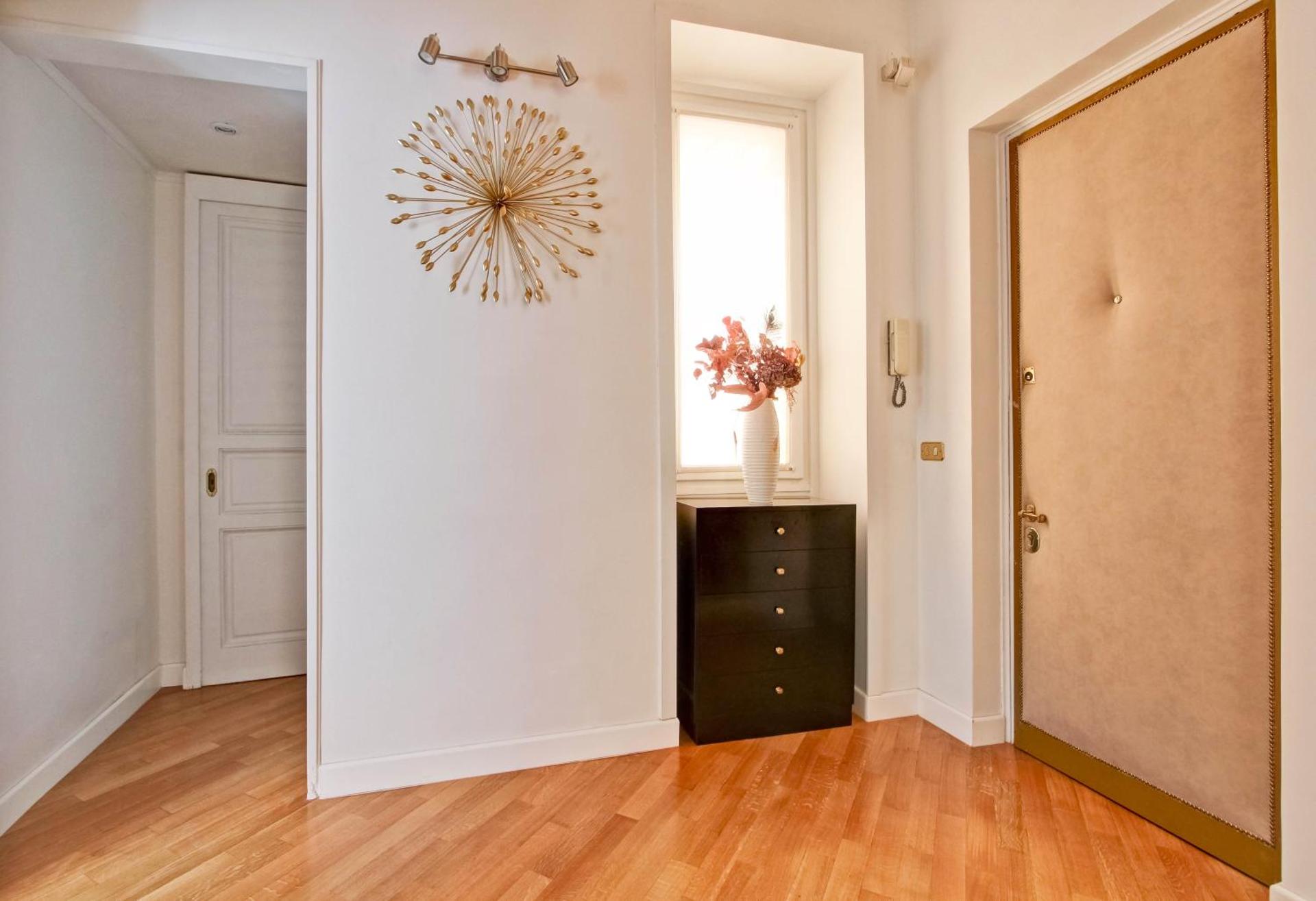 Roberta Apartment Fontana di Trevi